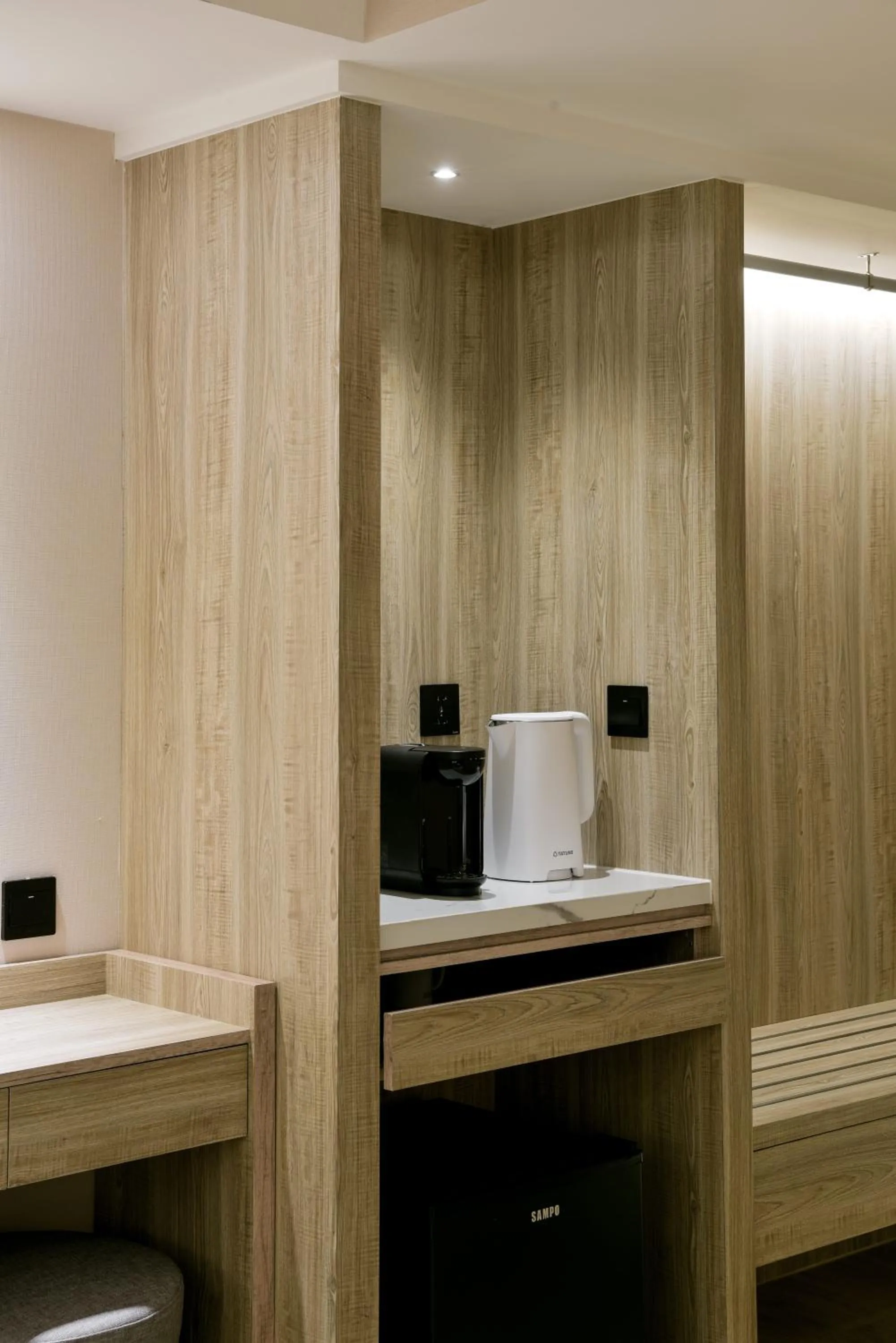 Spring Rhapsody Hotel