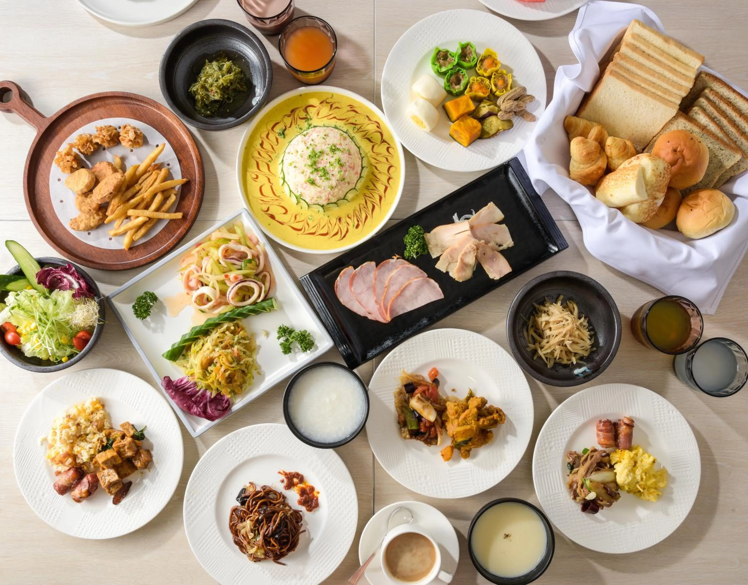 Breakfast in Spring Rhapsody Hotel