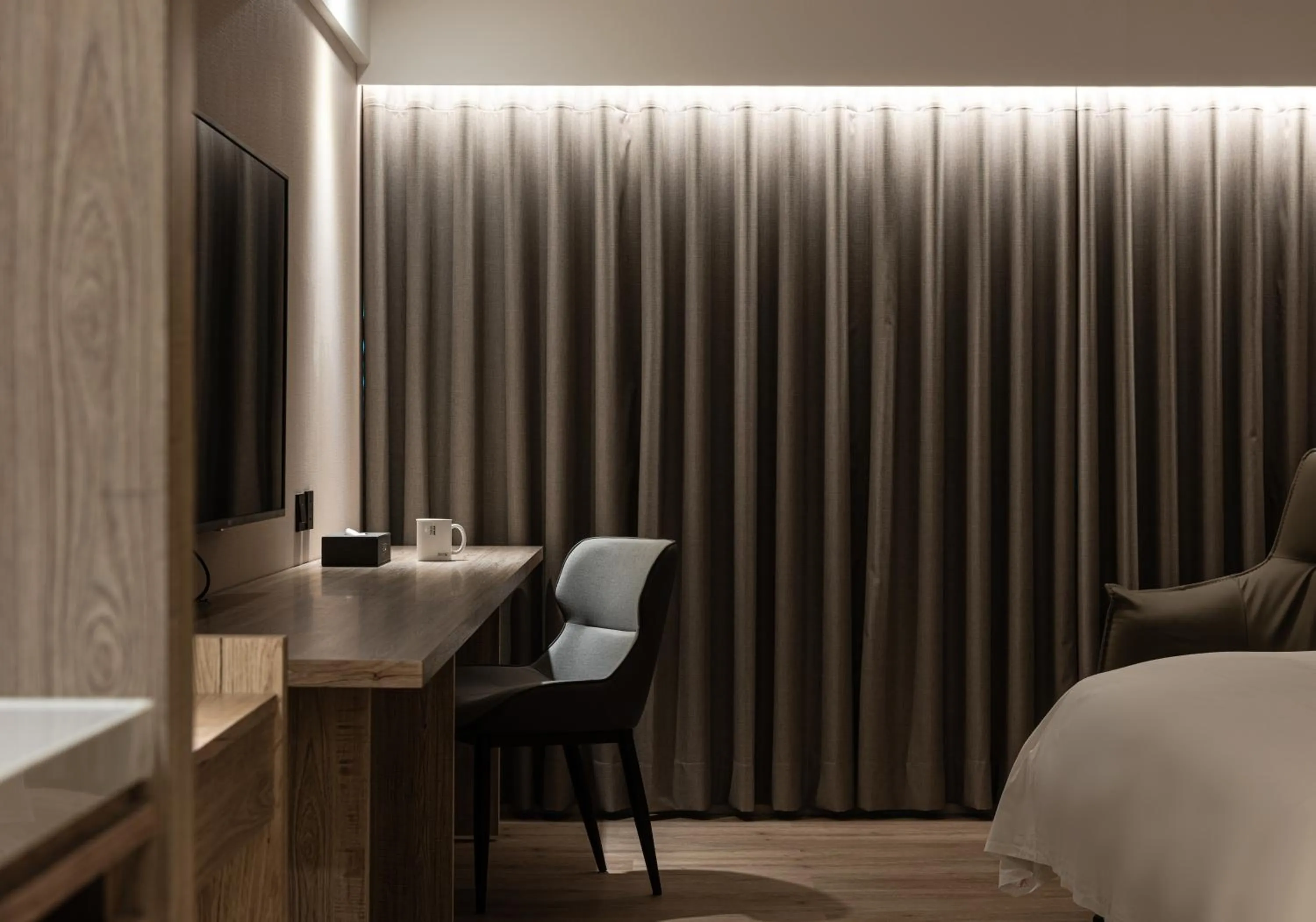 Bedroom, Bed in Spring Rhapsody Hotel