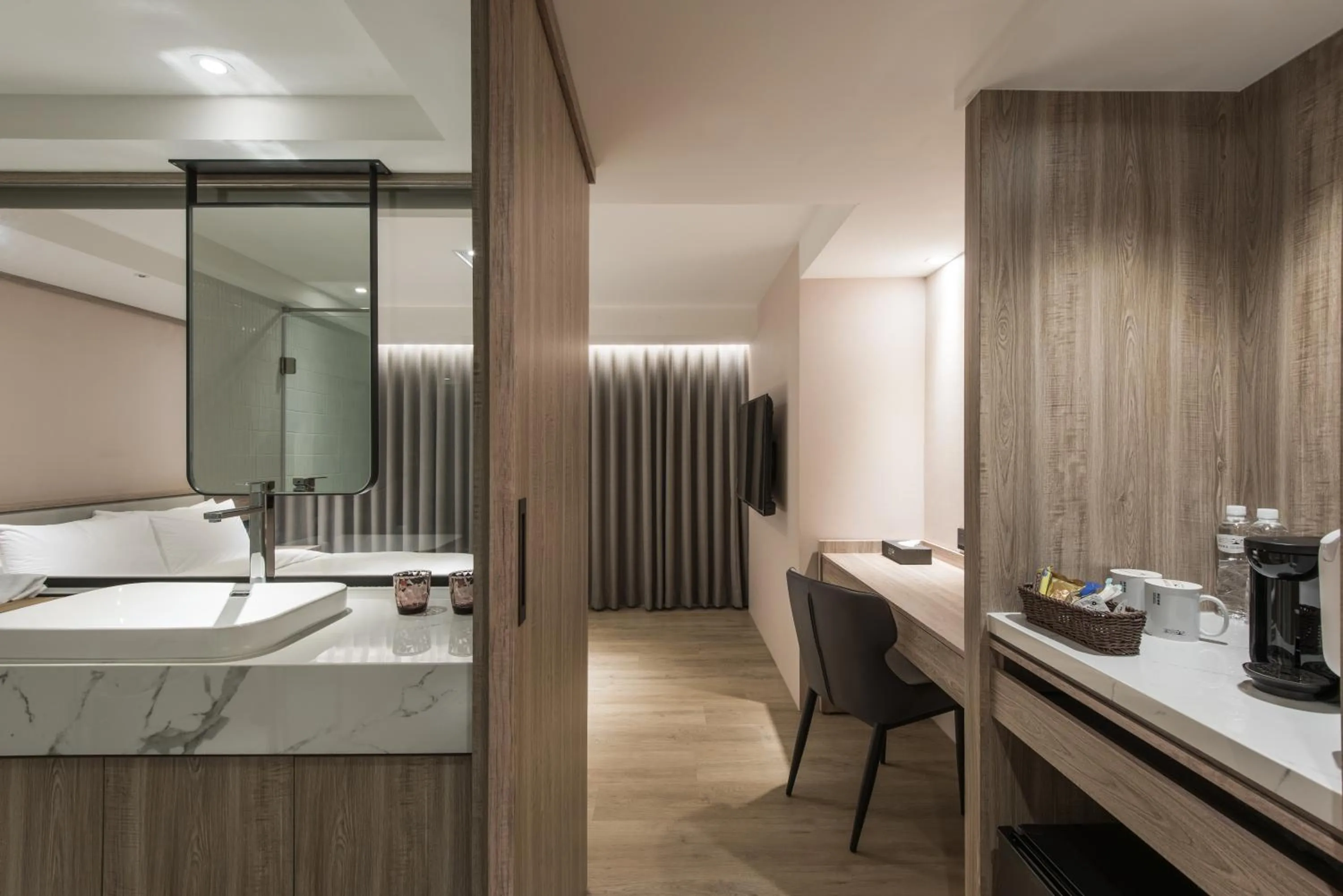 Spring Rhapsody Hotel