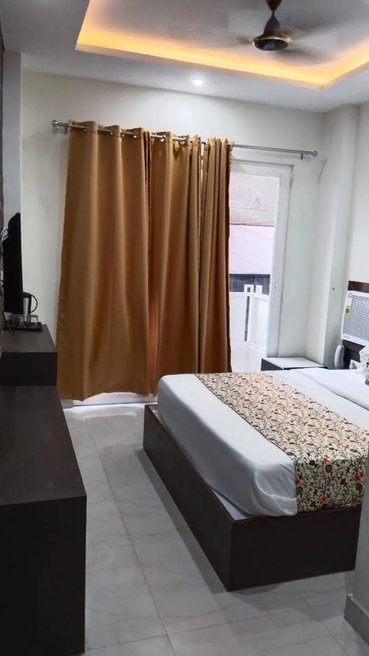 Photo of the whole room, Bed in Hotel Bagga Kuteer