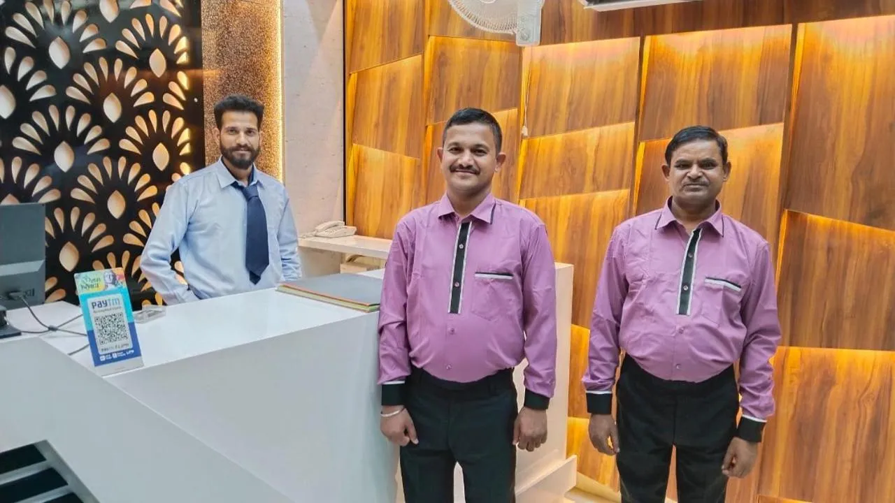 Staff in Hotel Bagga Kuteer