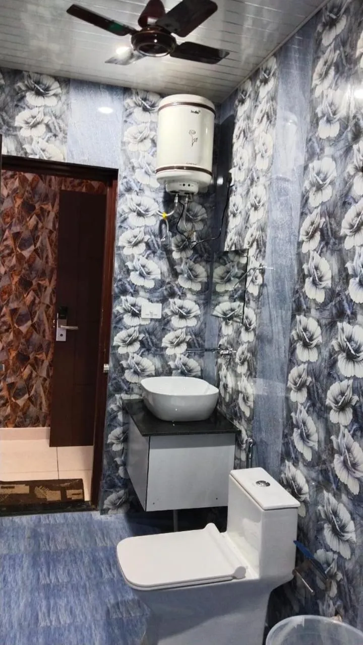 Toilet in Hotel Bagga Kuteer