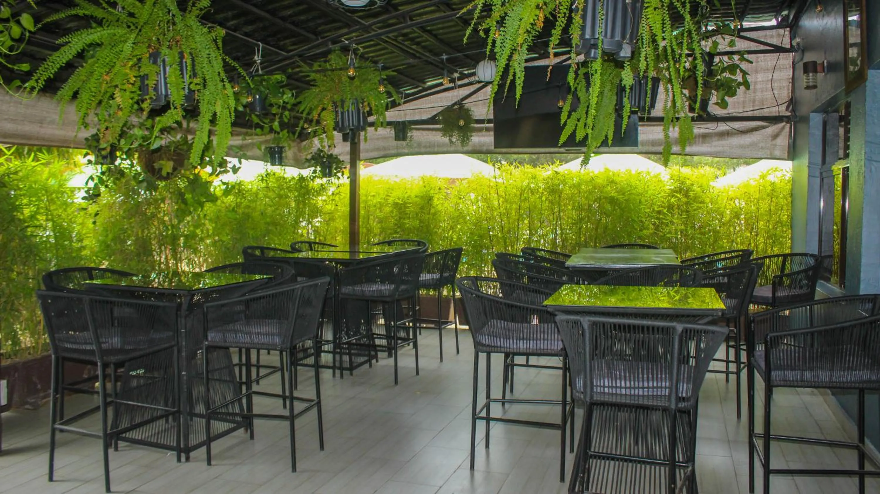 Restaurant/places to eat in 67 Airport Hotel Nairobi