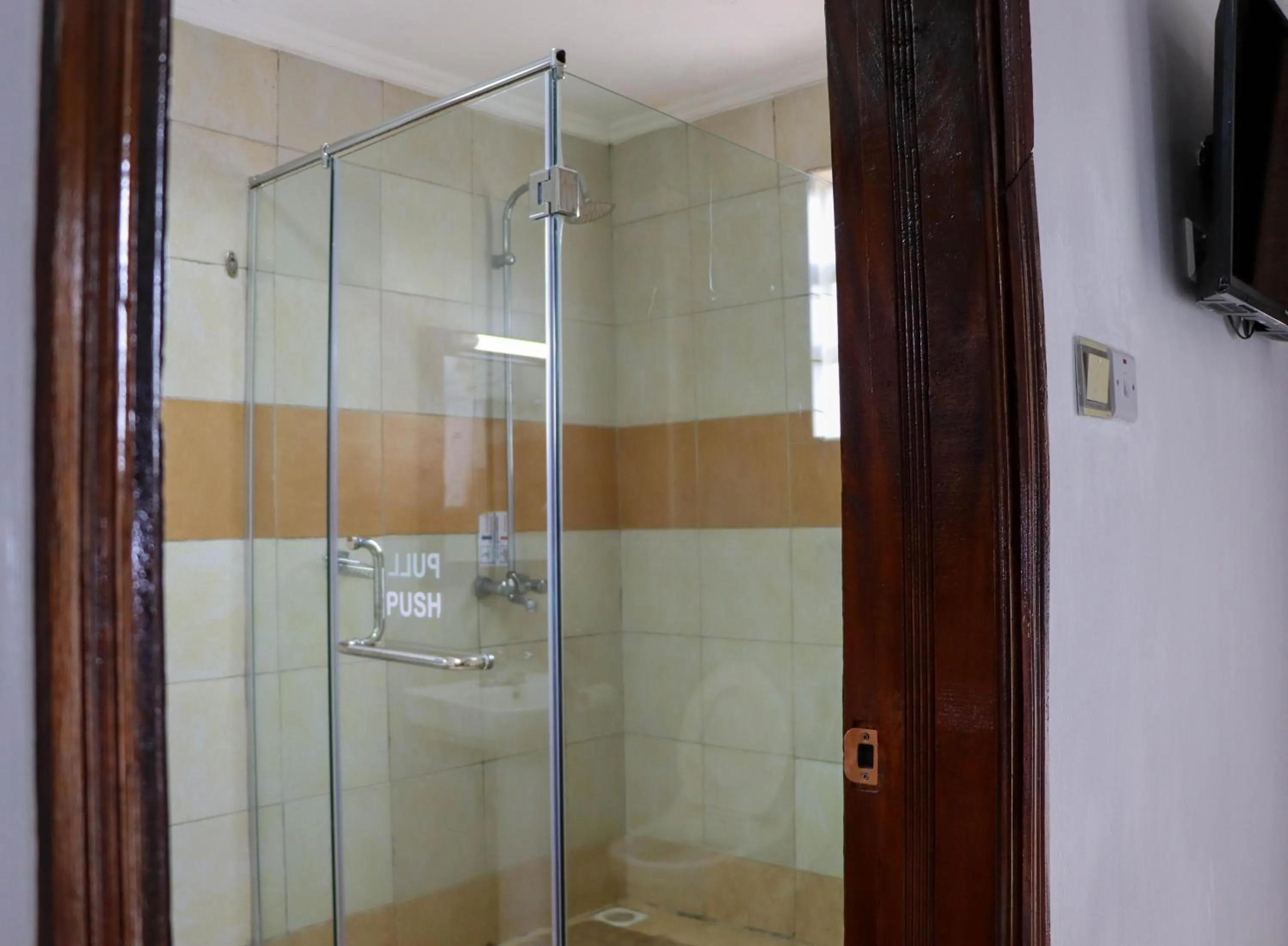 Shower in 67 Airport Hotel Nairobi