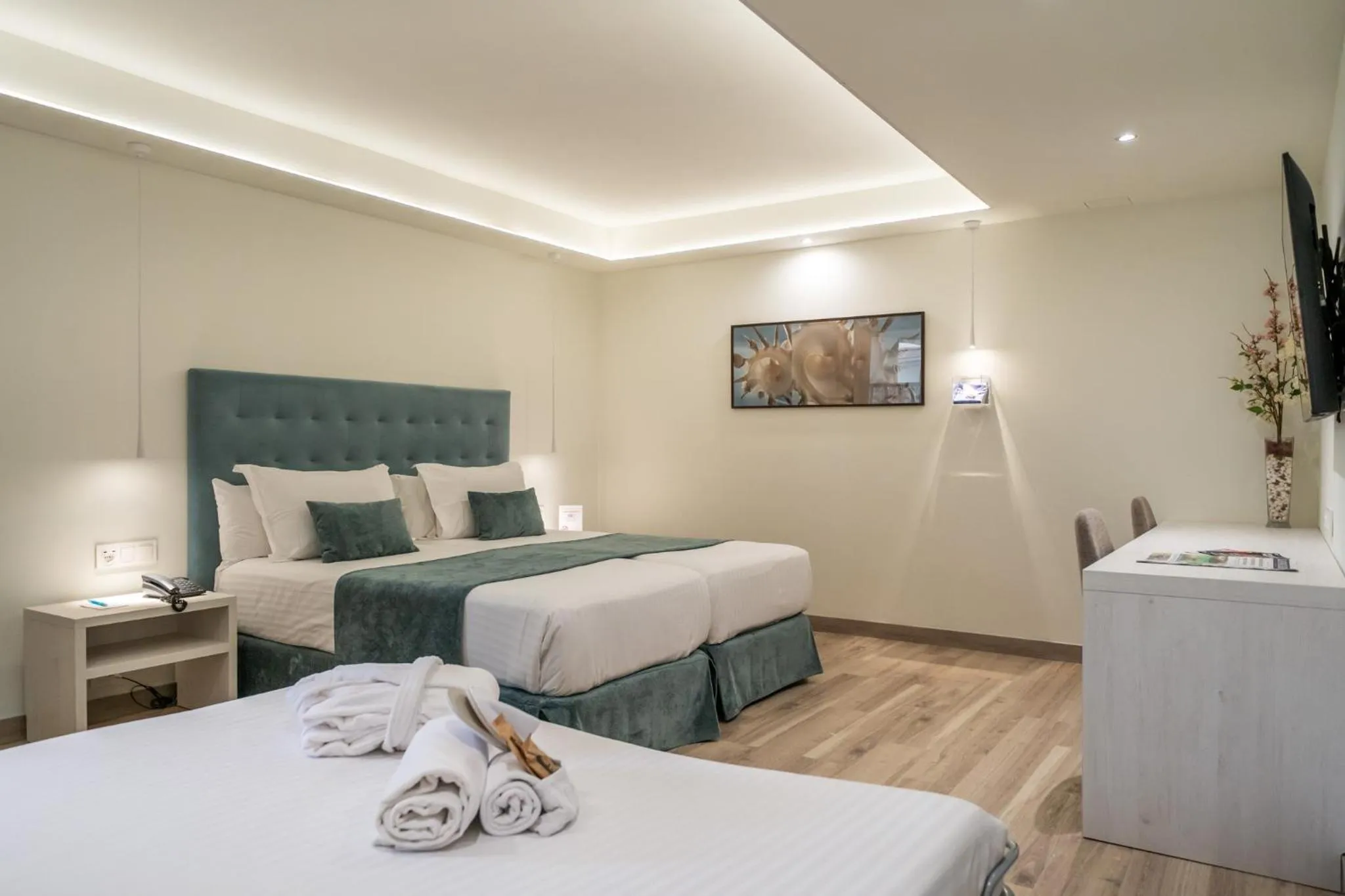 Bed in Hotel Concordia Barcelona