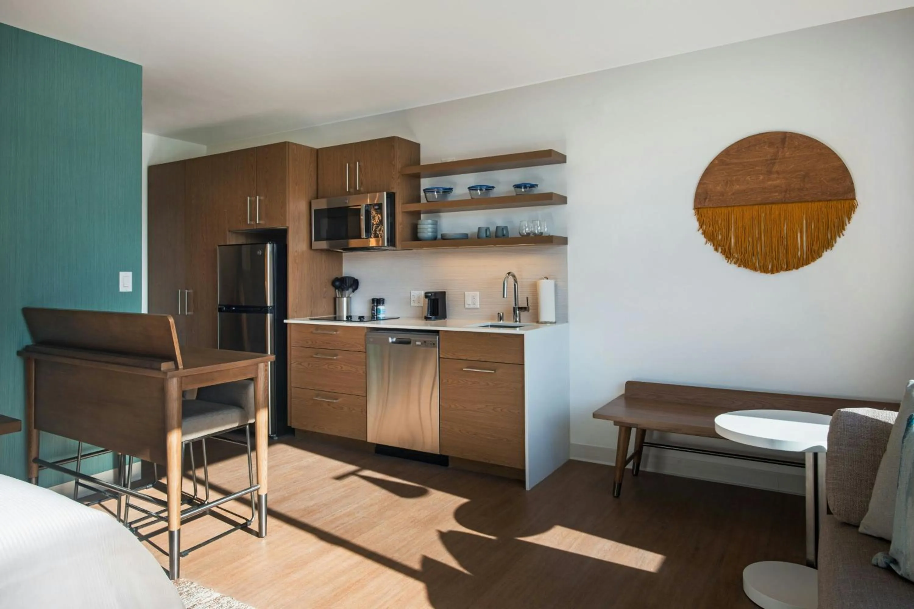 Kitchen or kitchenette, Bed in Element Reno Experience District