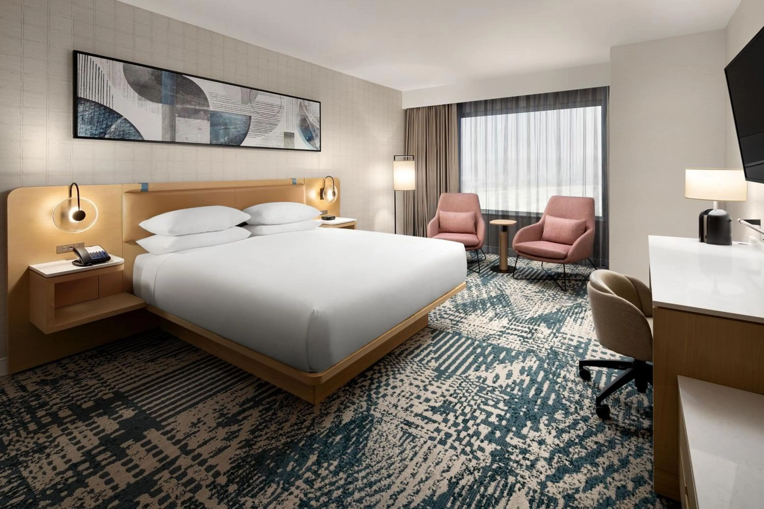 Photo of the whole room, Bed in Delta Hotels by Marriott Vancouver Delta