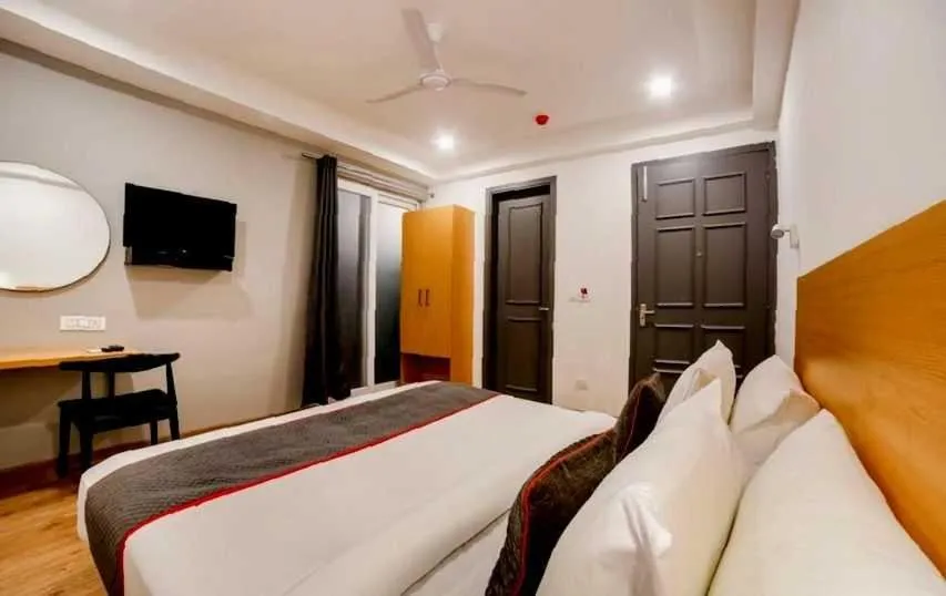 Bedroom in Collection O Kailash Enclave
