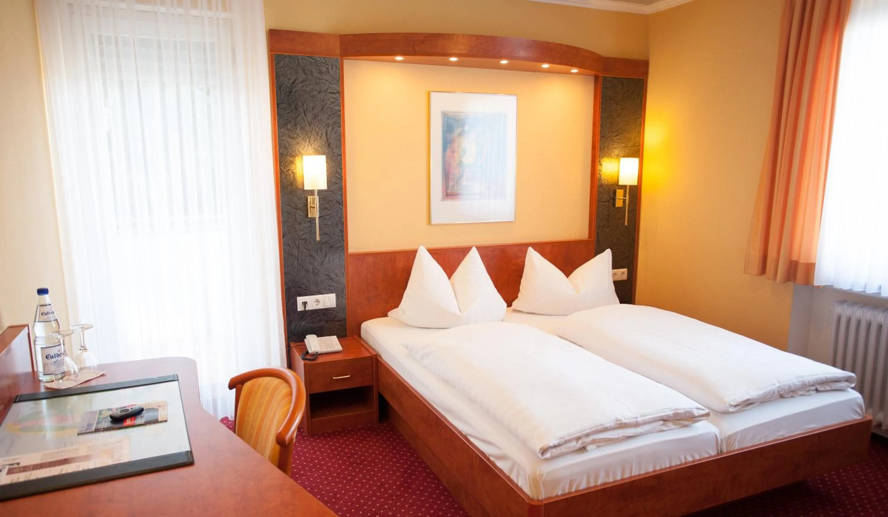 Day, Bed in Hotel Restaurant Zur Post Lohfelden