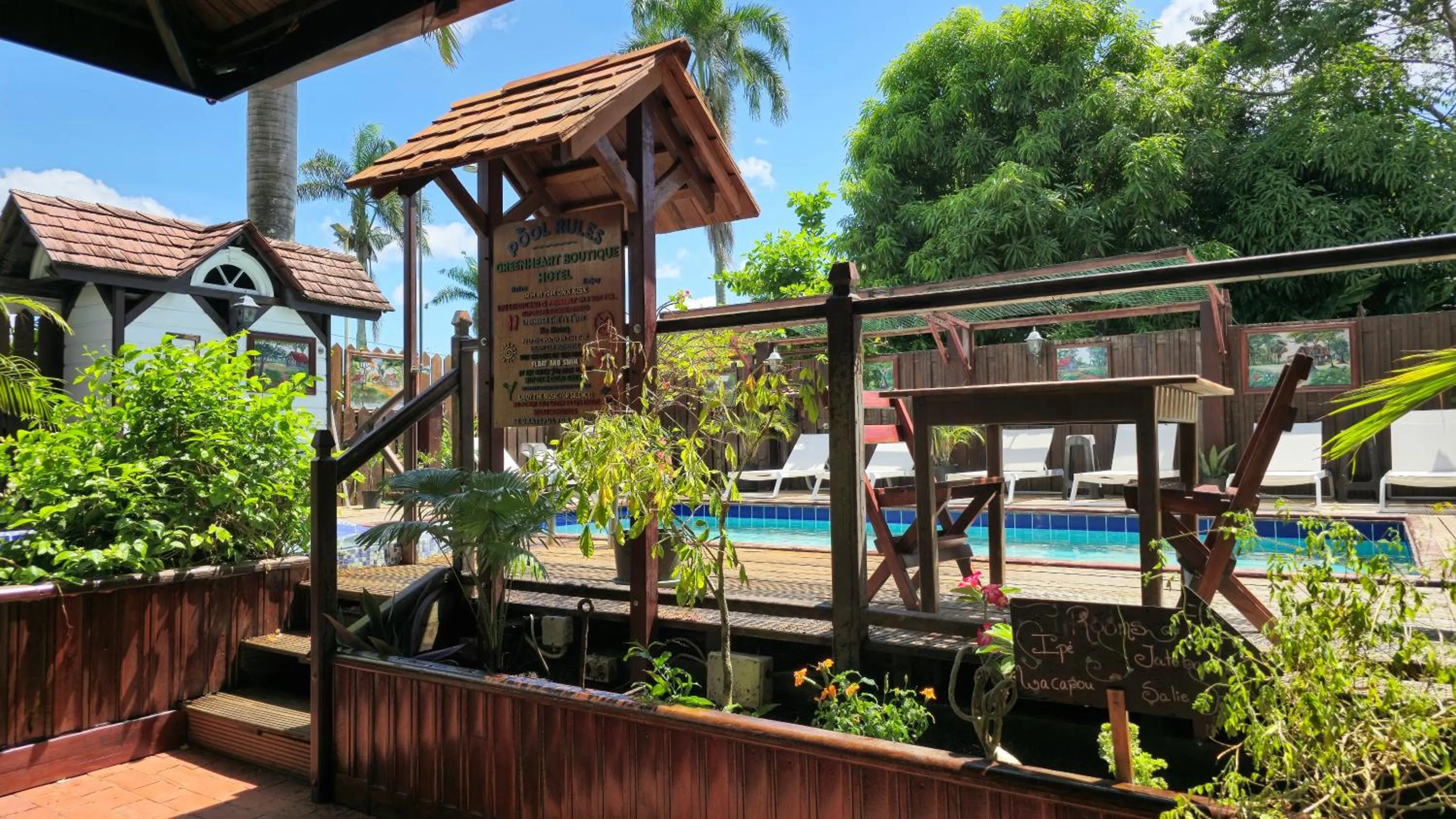 Swimming pool in Greenheart Boutique Hotel