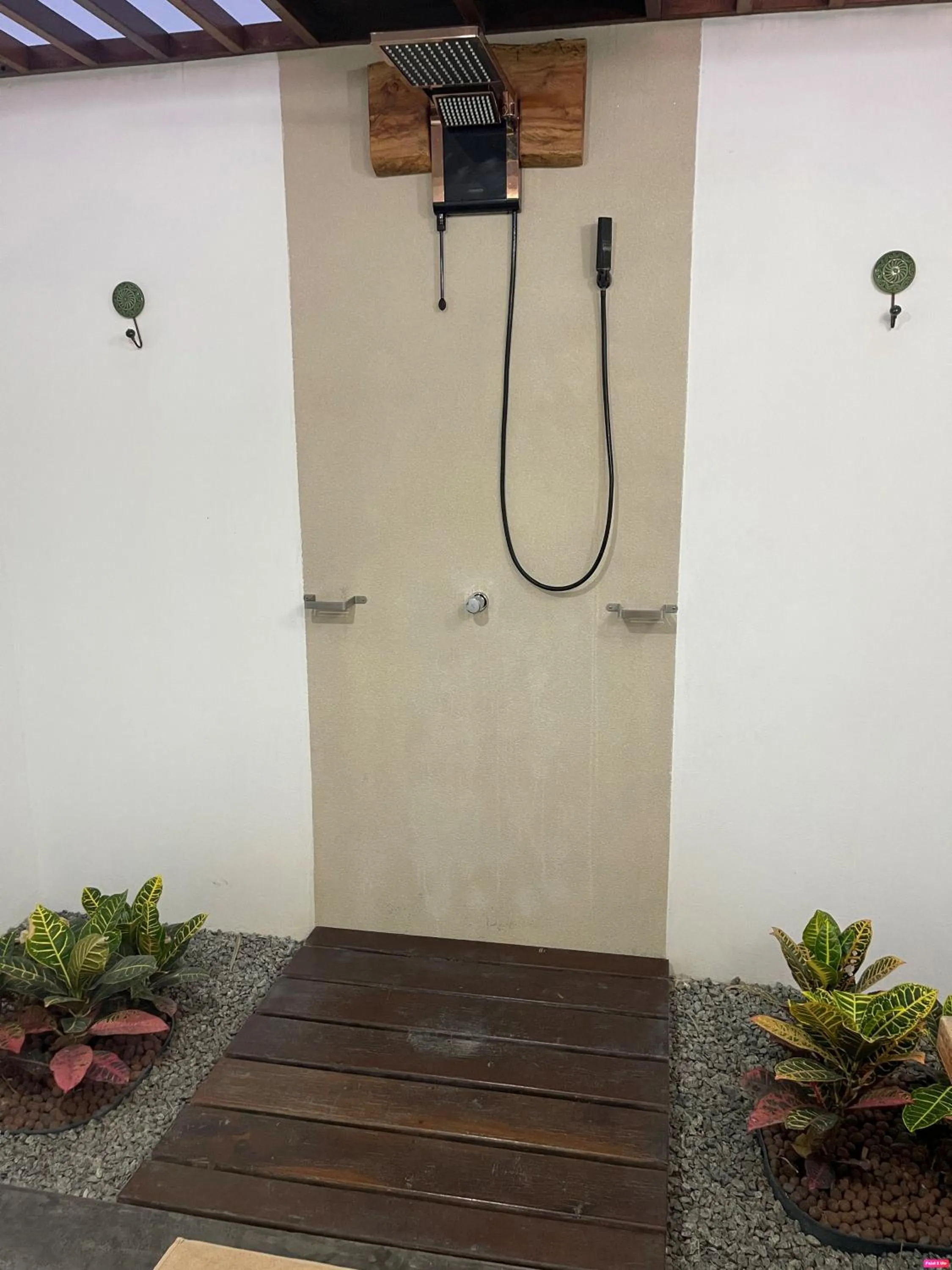 Shower in Pousada Lanea Experience