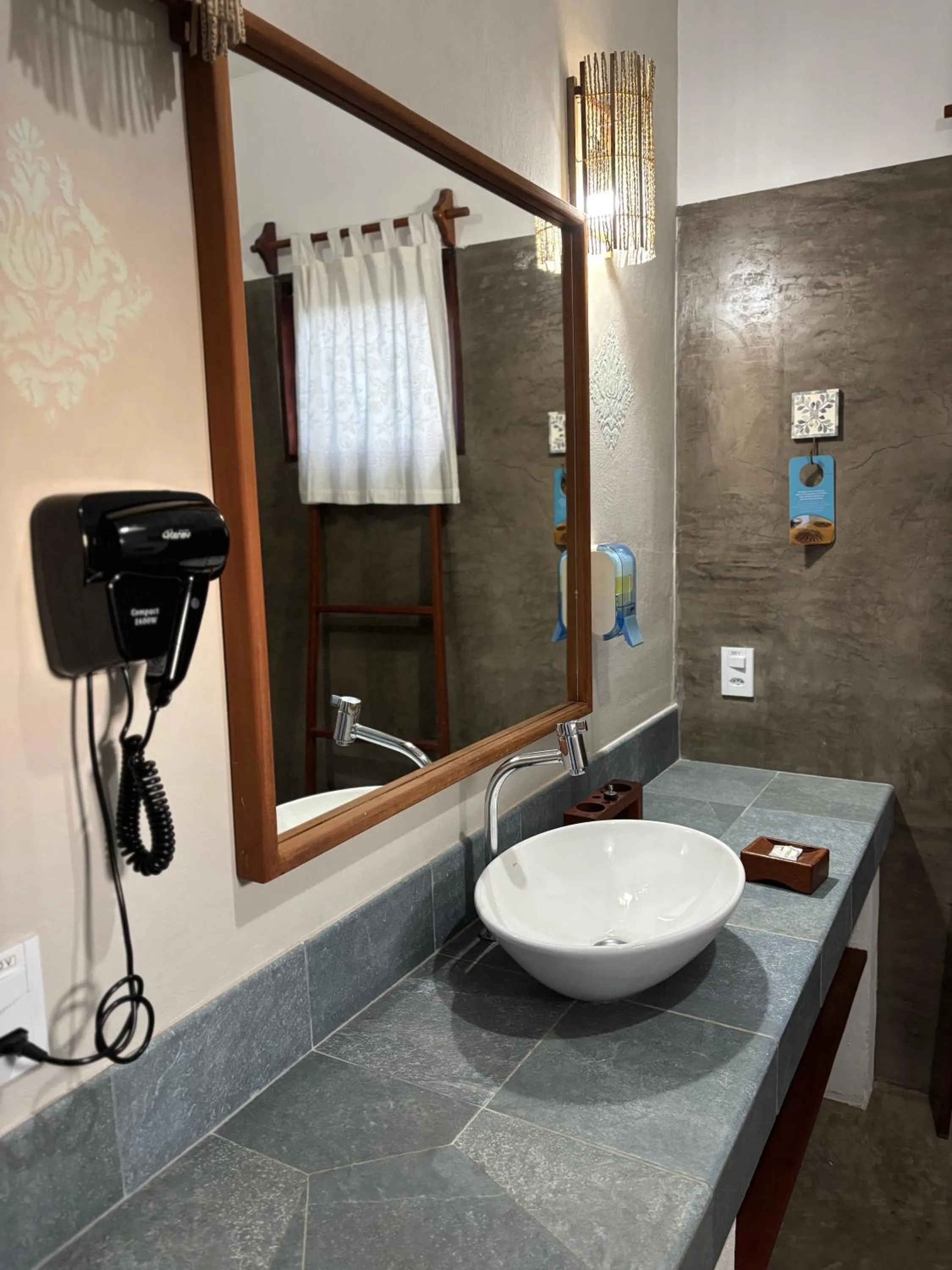 Shower in Pousada Lanea Experience