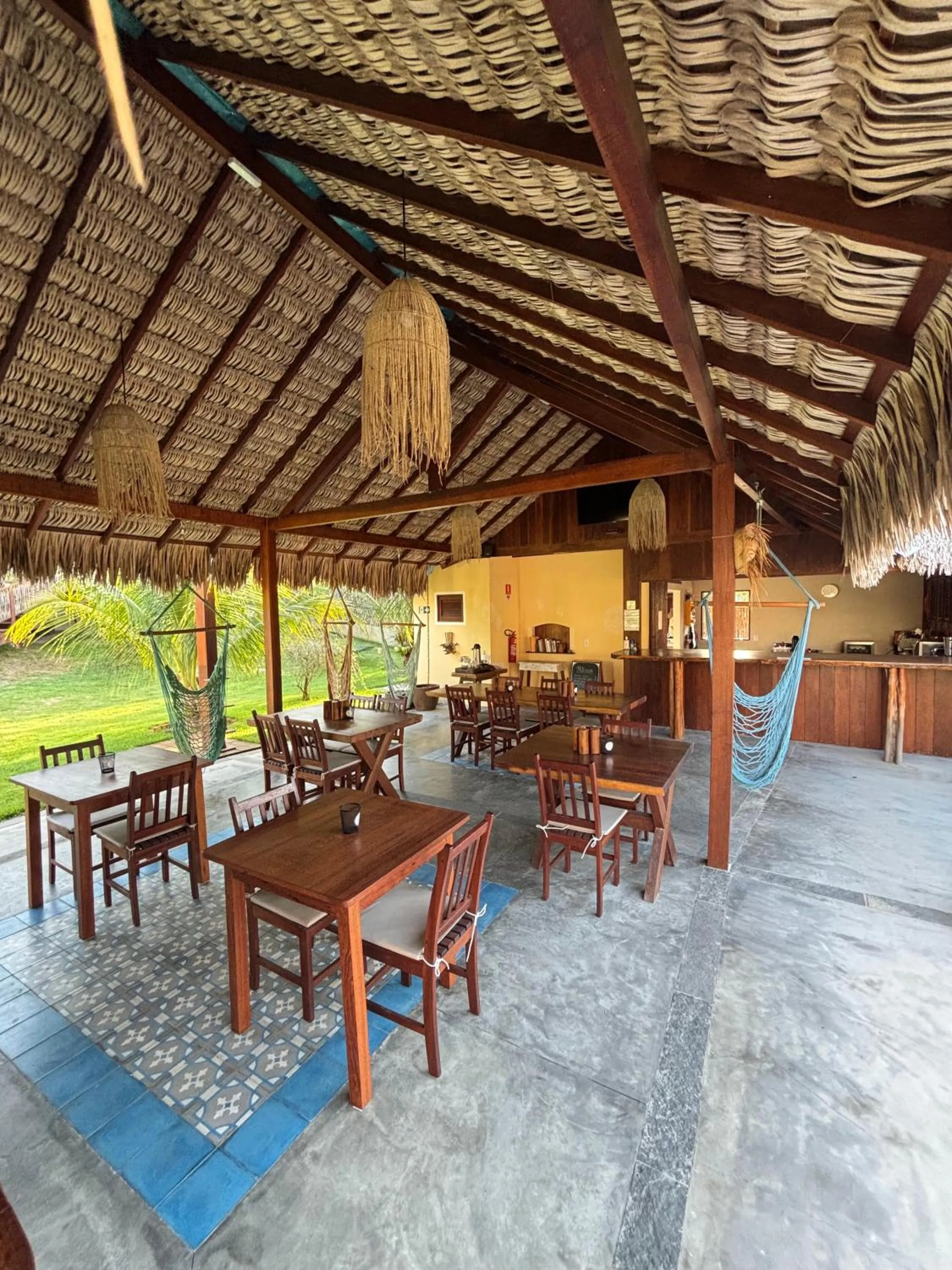 Restaurant/places to eat in Pousada Lanea Experience