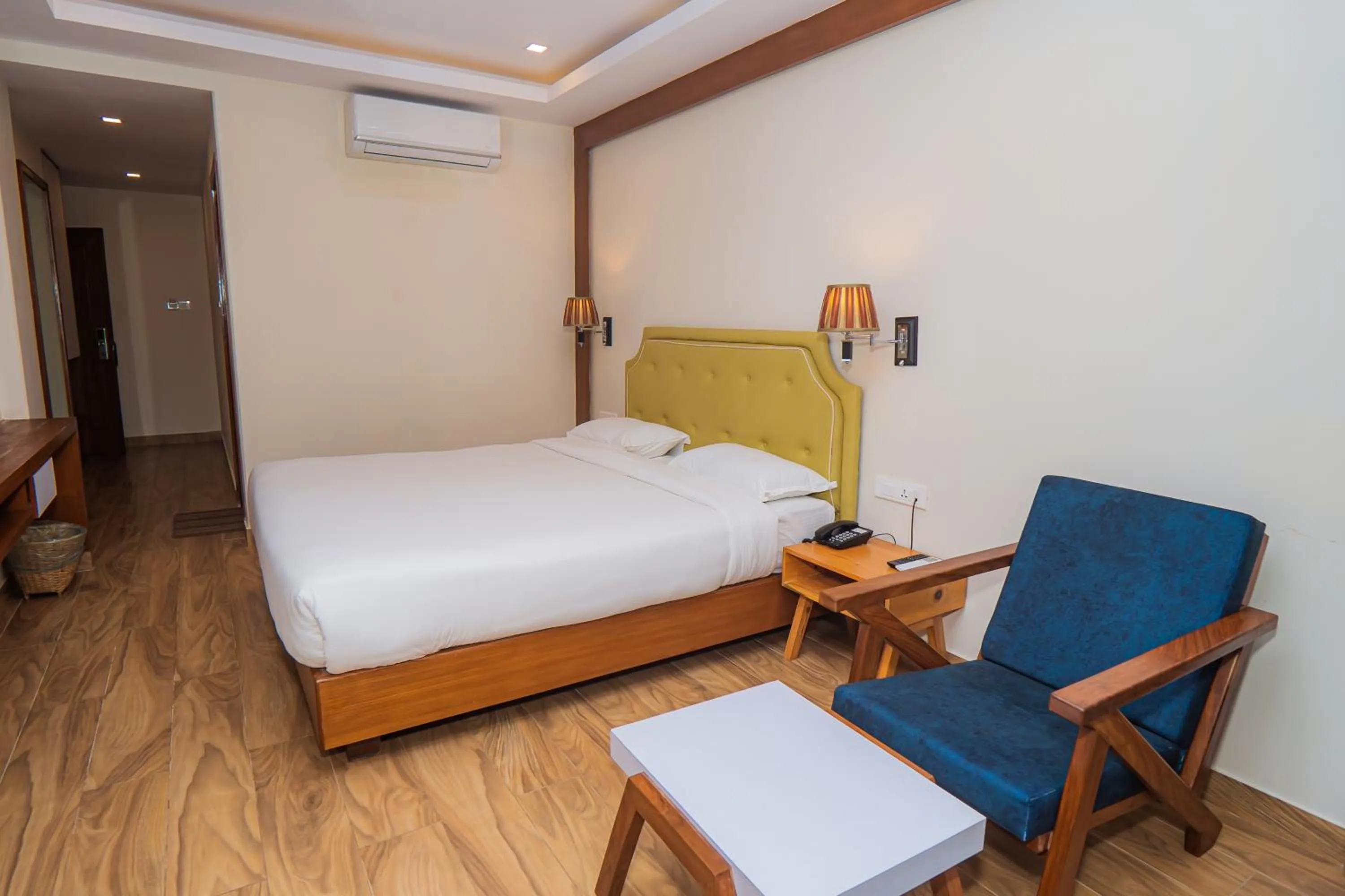 Bed in Hotel Fewa Trip