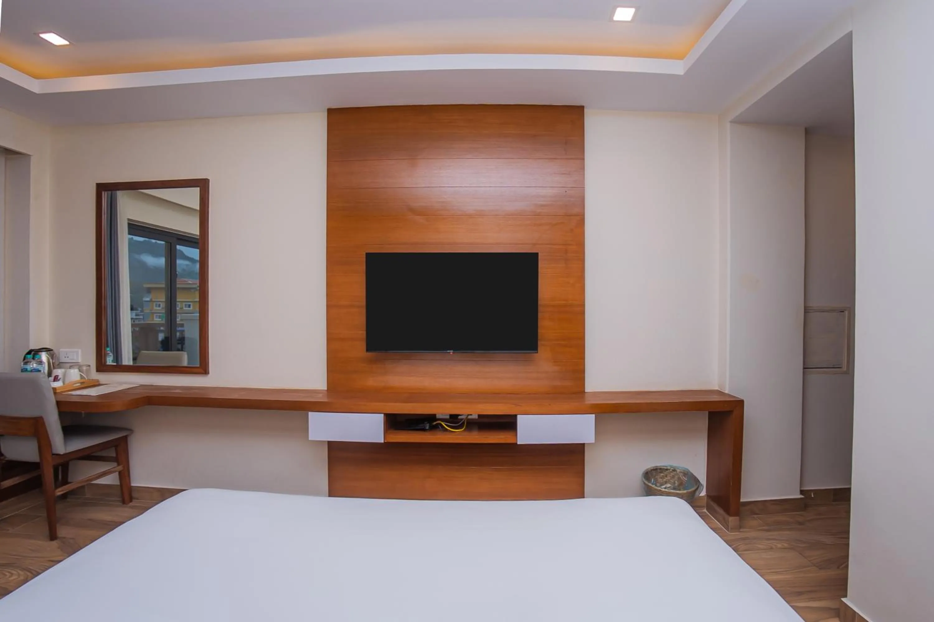 Bed in Hotel Fewa Trip