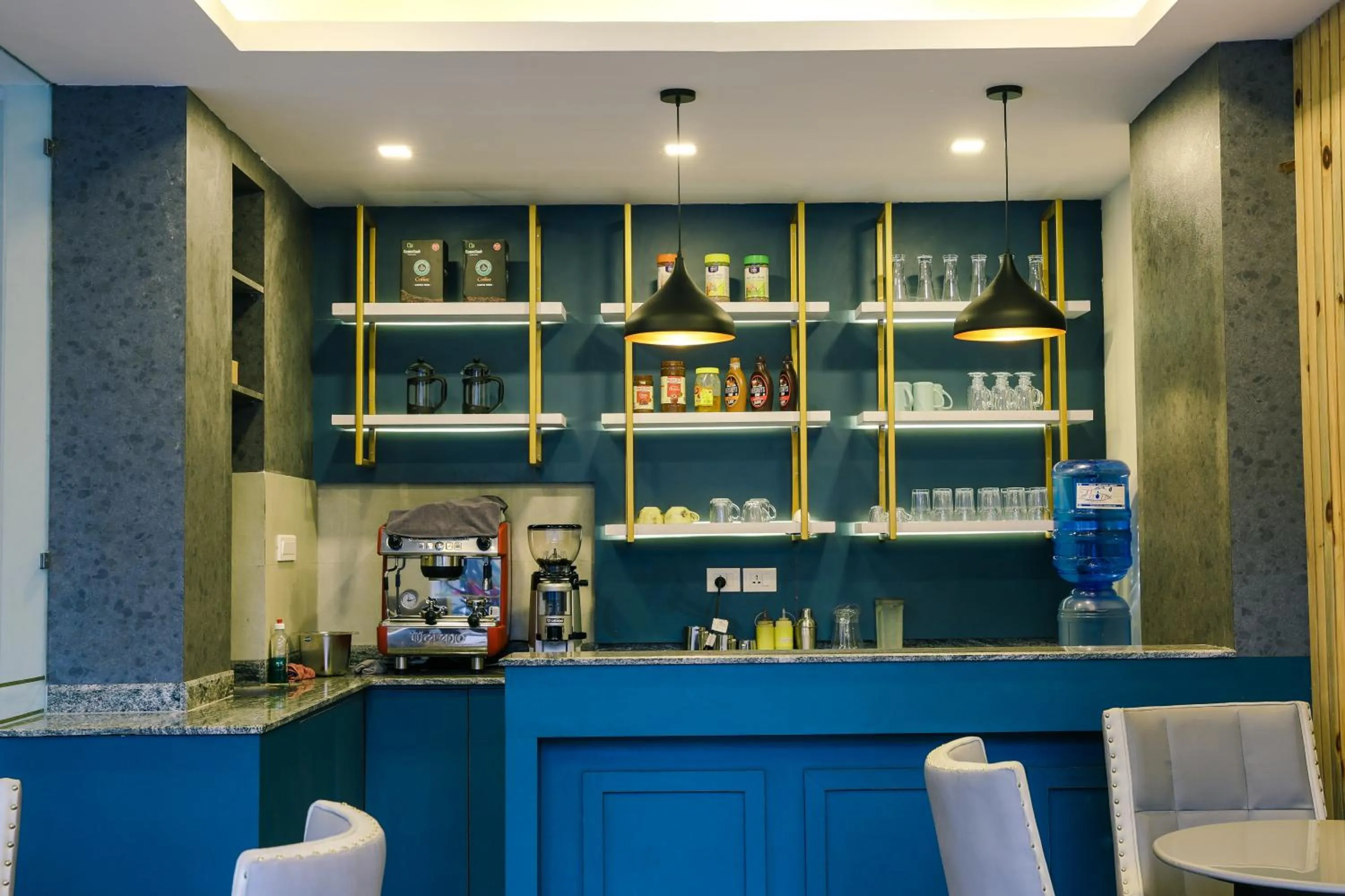 Restaurant/places to eat in Hotel Fewa Trip