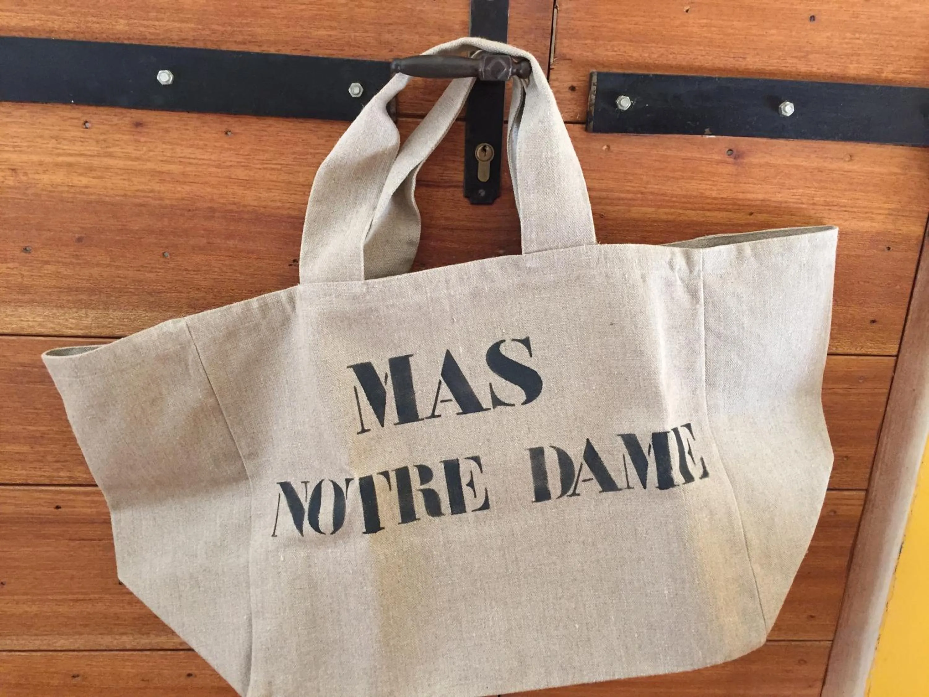 Mas Notre Dame