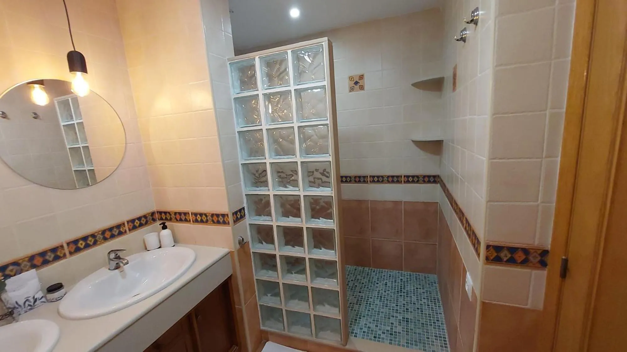 Shower in Residencial Alcoy Apartahotel