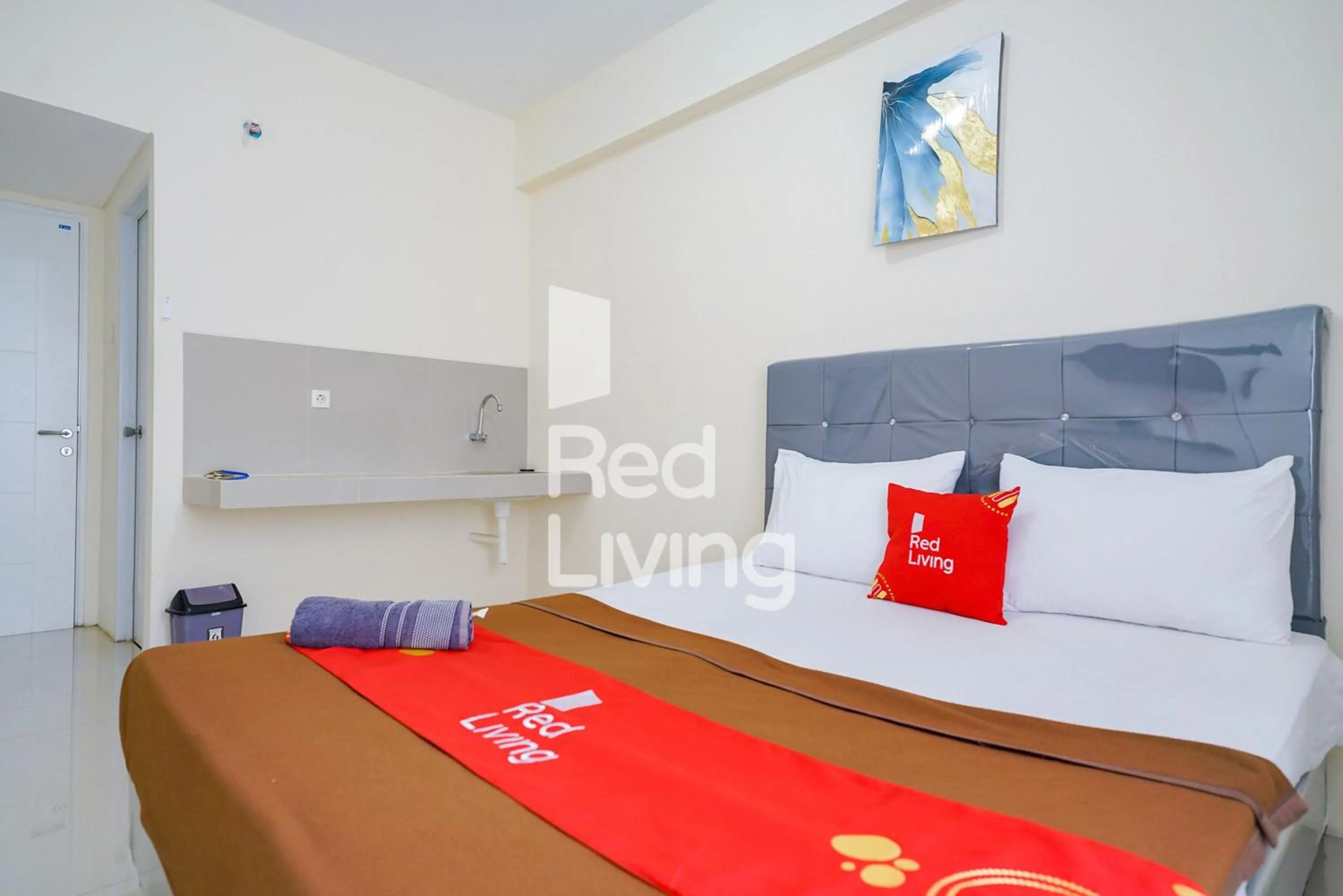 Bedroom, Bed in RedLiving Apartemen Bogorienze Resort - Skyland Tower A
