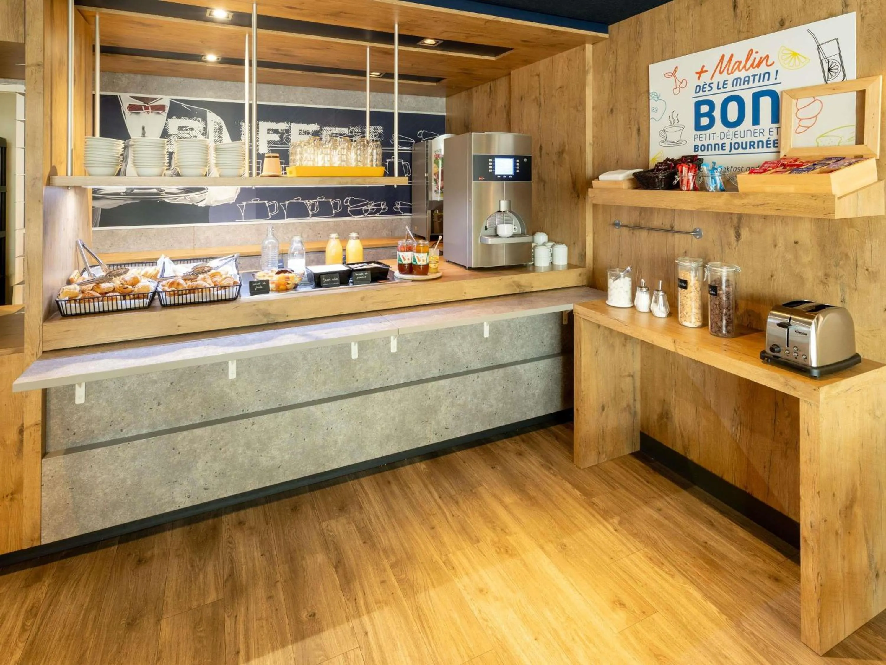 Breakfast in Ibis budget Les Sables d'Olonne