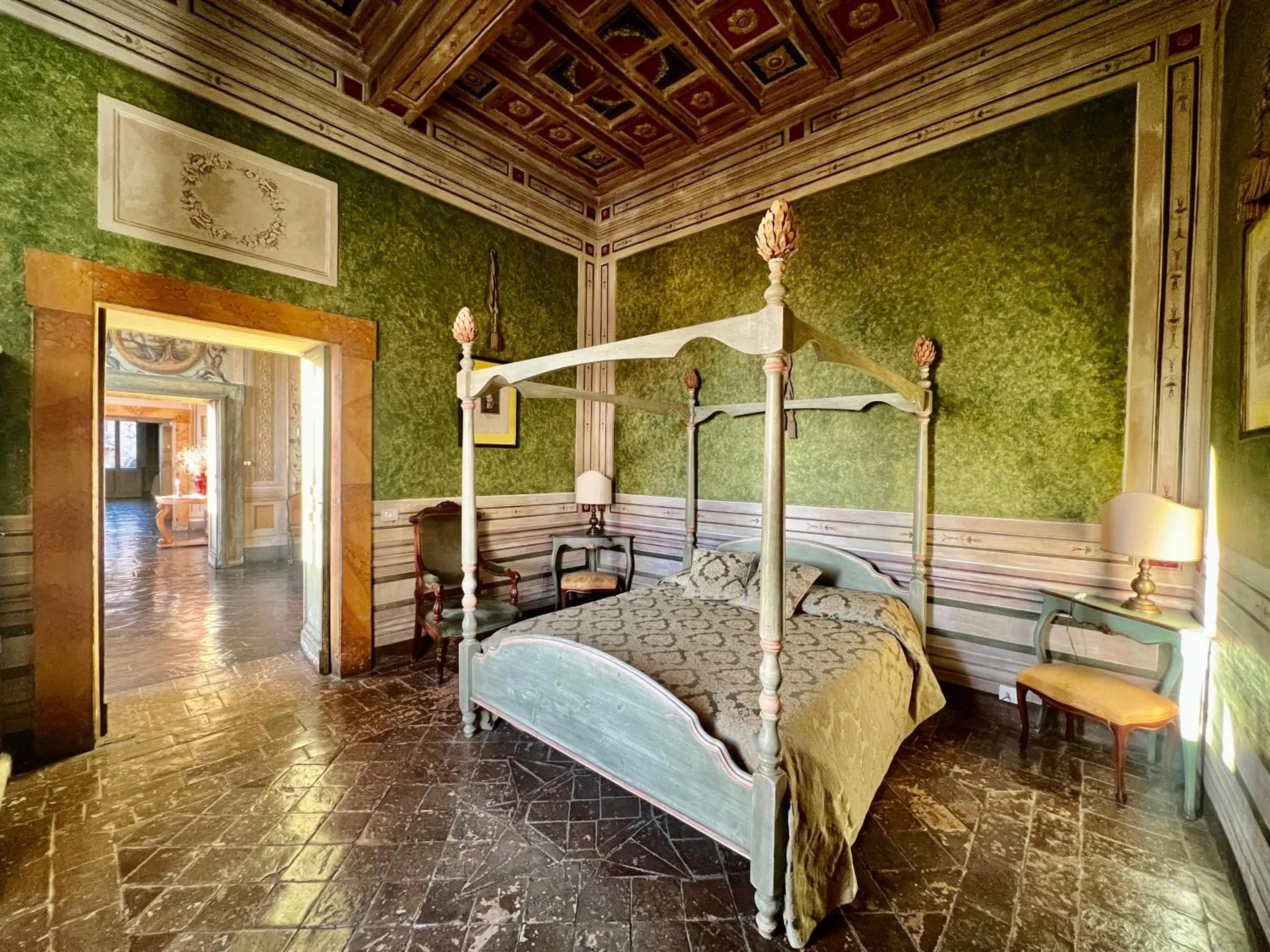 Photo of the whole room, Bed in VesConte Residenza D'epoca dal 1533