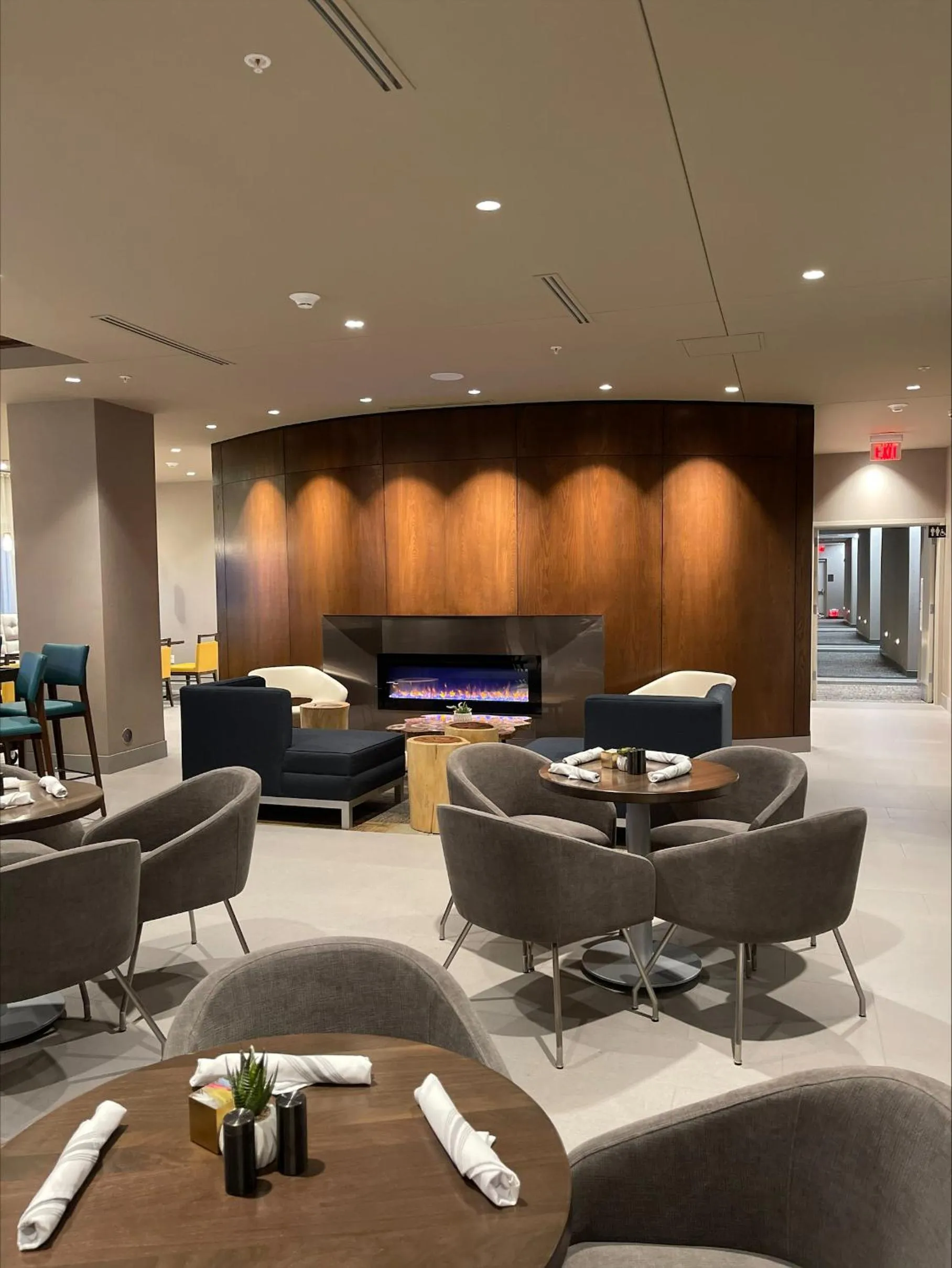 Restaurant/places to eat in Cambria Hotel Minneapolis Downtown