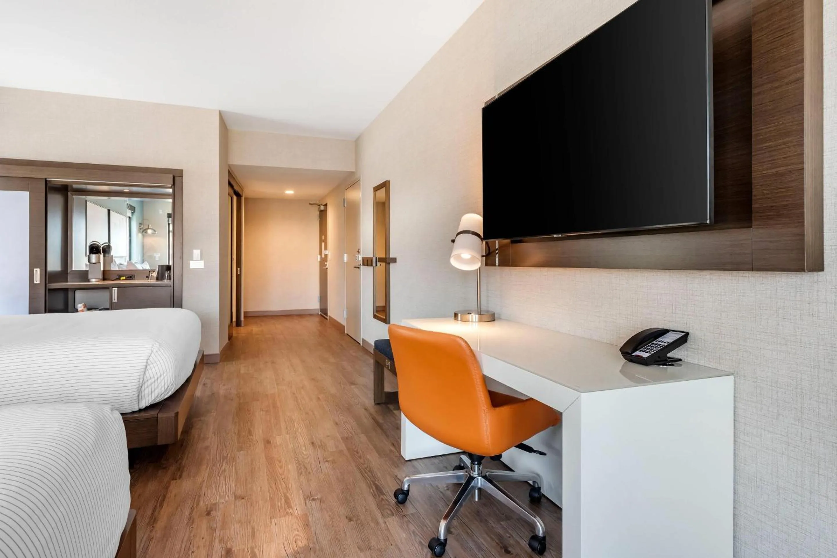 Bedroom, Bed in Cambria Hotel Minneapolis Downtown