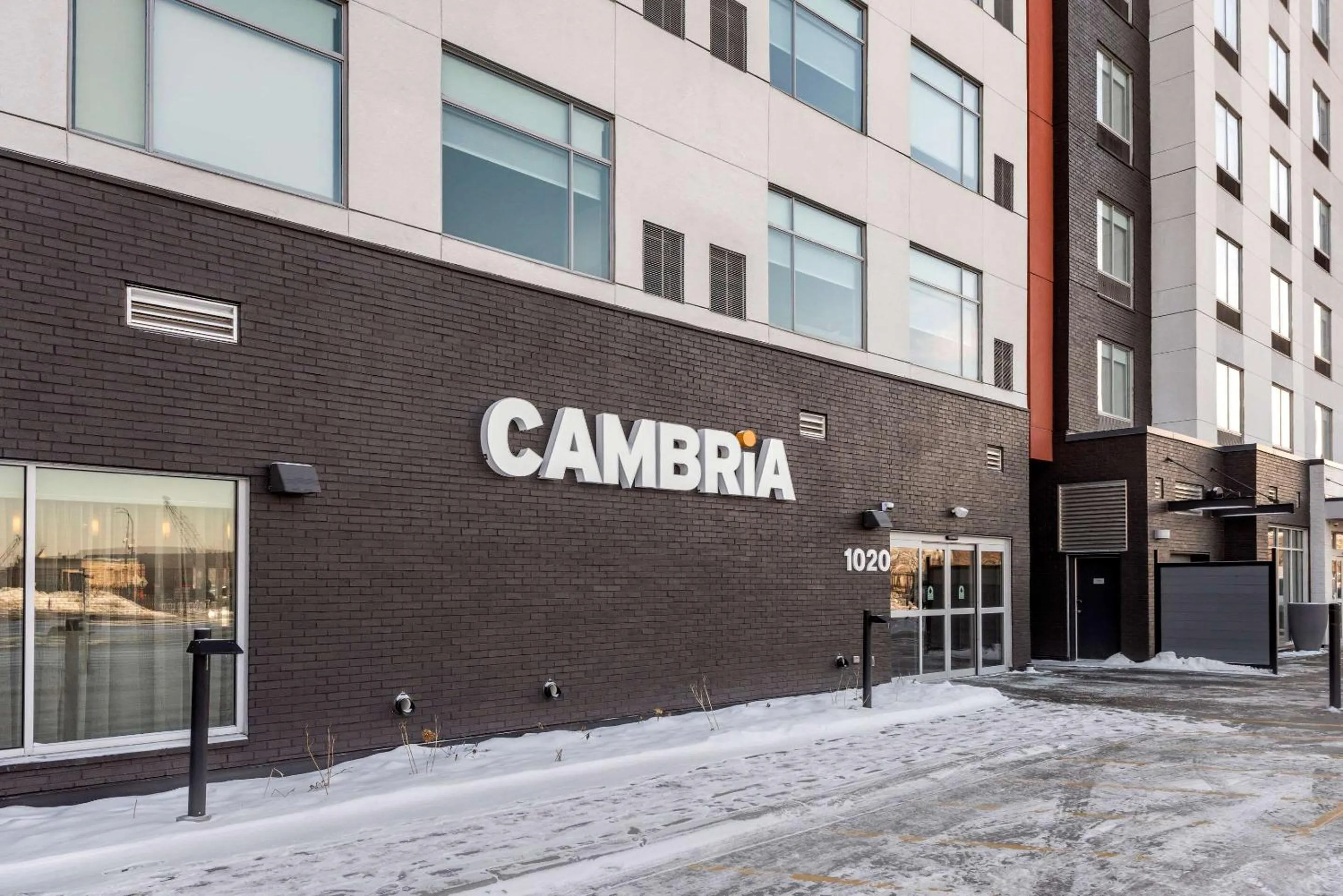 Property building in Cambria Hotel Minneapolis Downtown