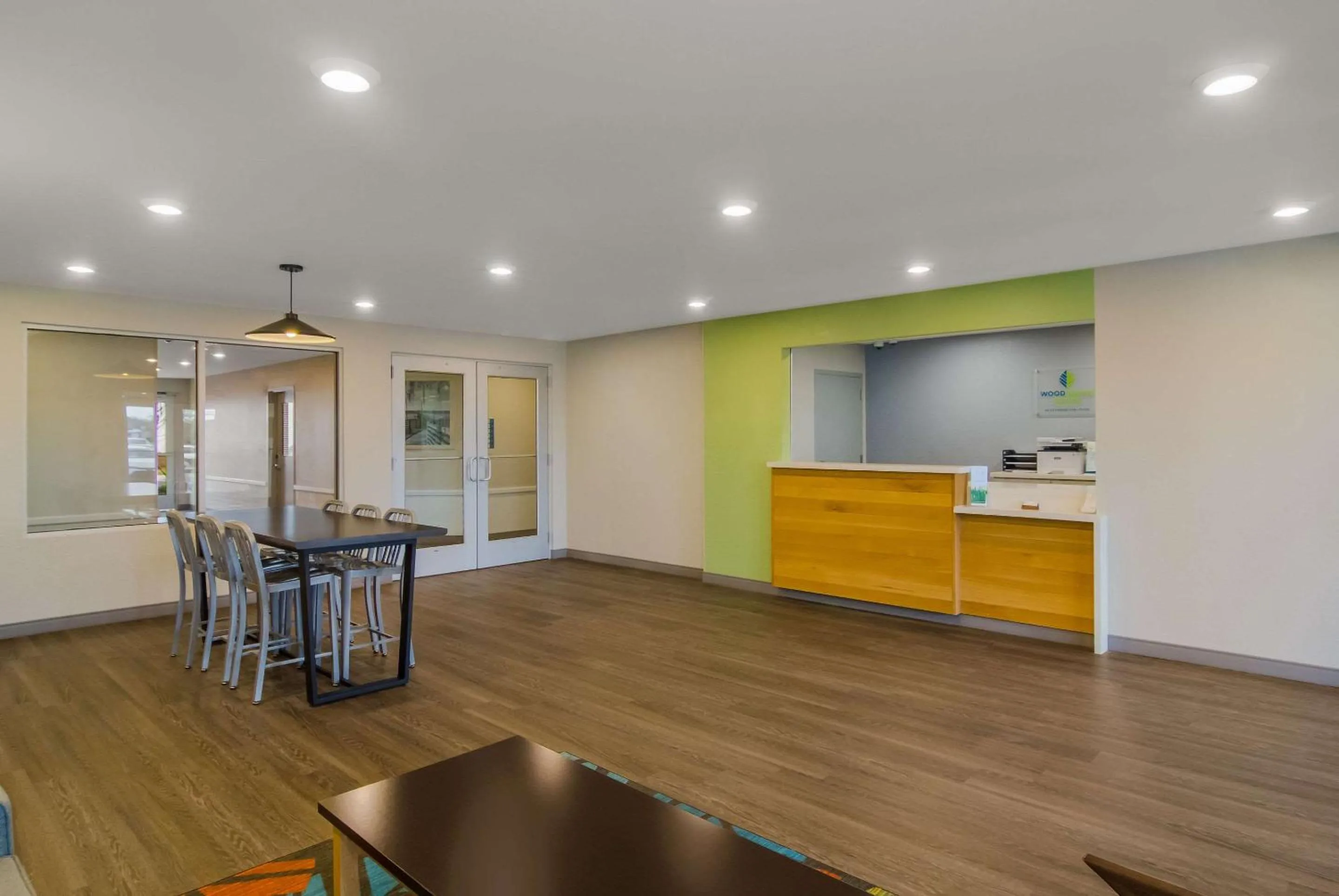 Lobby or reception in WoodSpring Suites Jacksonville Orange Park