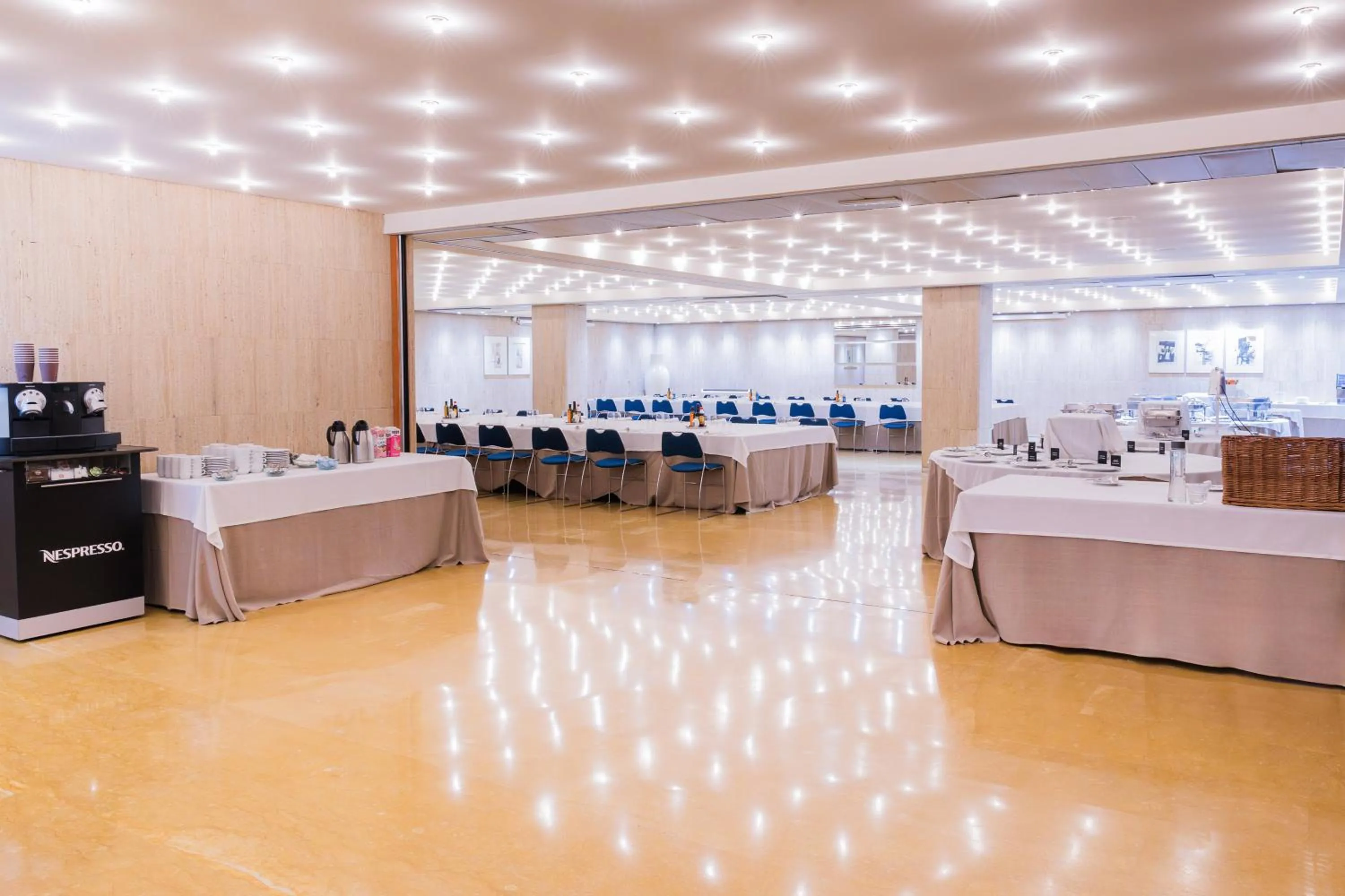 Meeting/conference room in Hotel Castellon Center Affiliated by Meliá