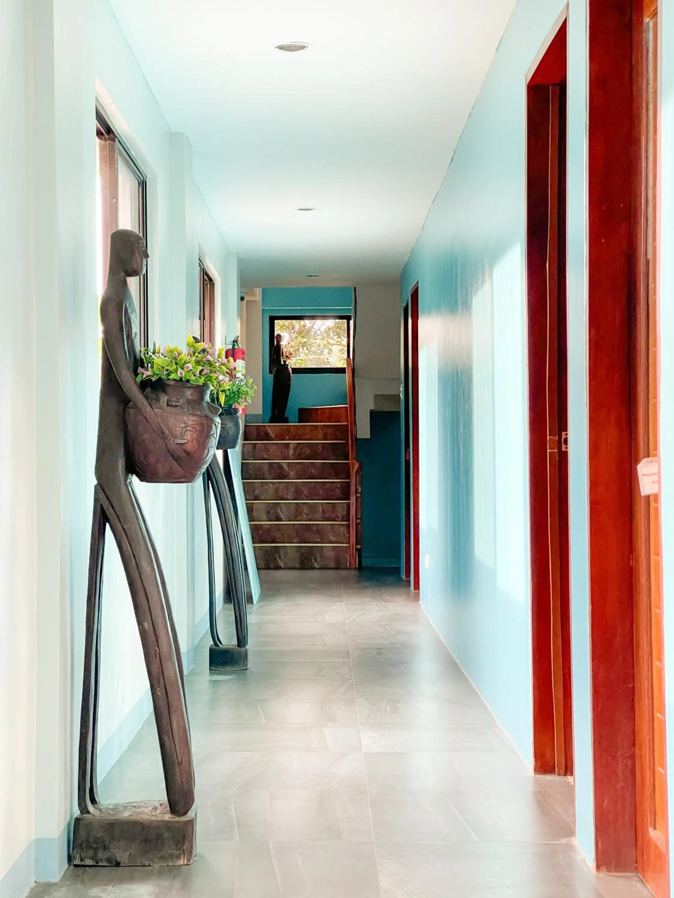 Decorative detail in Amos Pili Tree Inn powered by Cocotel