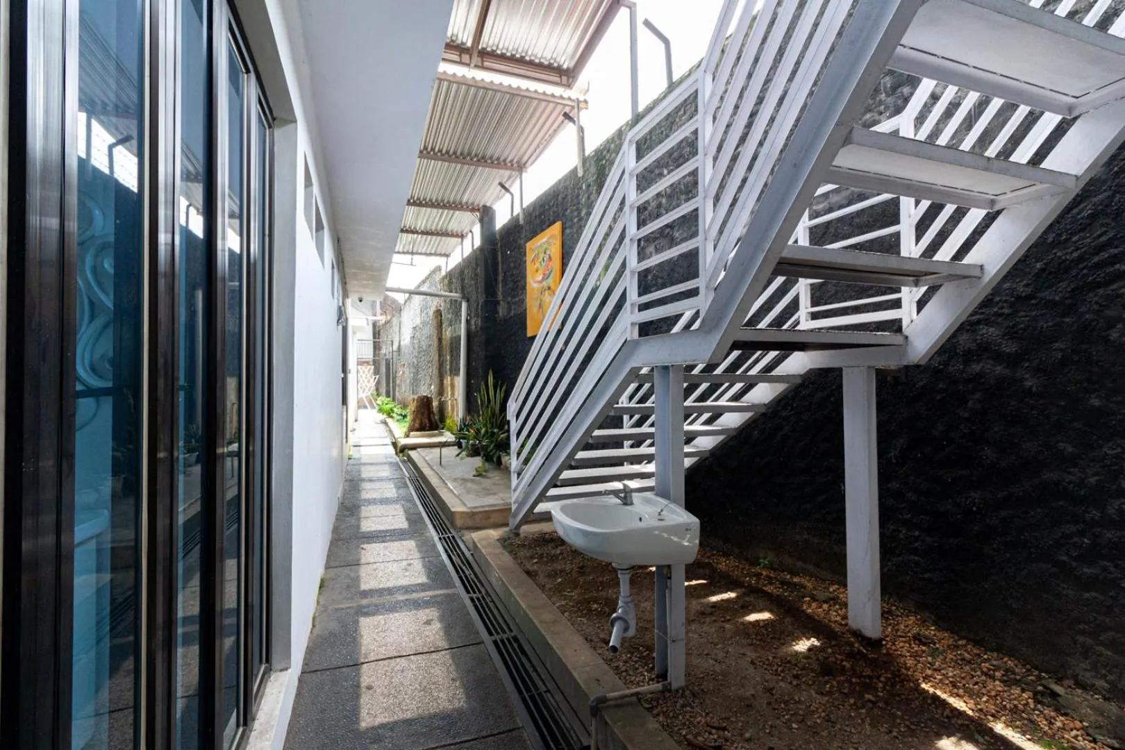 Property building in Urbanview Daniela Jambi by RedDoorz