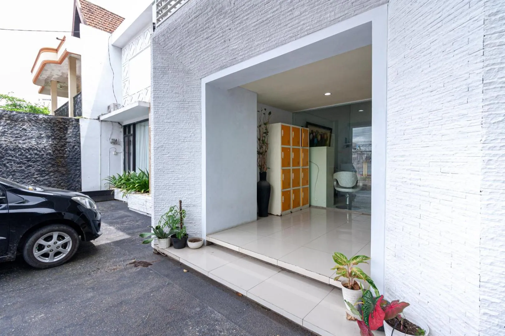 Property building in Urbanview Daniela Jambi by RedDoorz