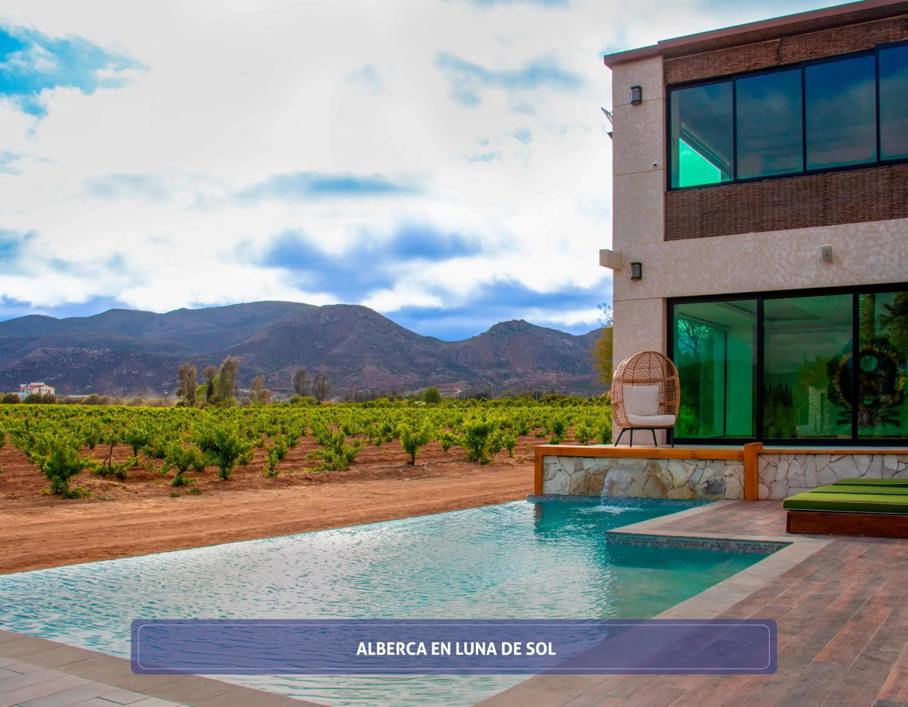 Swimming pool in Hotel Boutique Valle de Guadalupe & Spa
