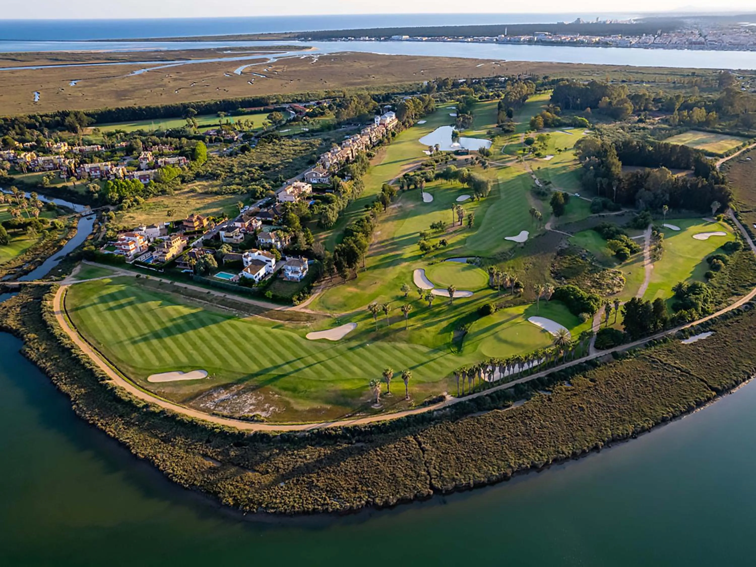 Golfcourse in Isla Canela Golf Hotel Boutique