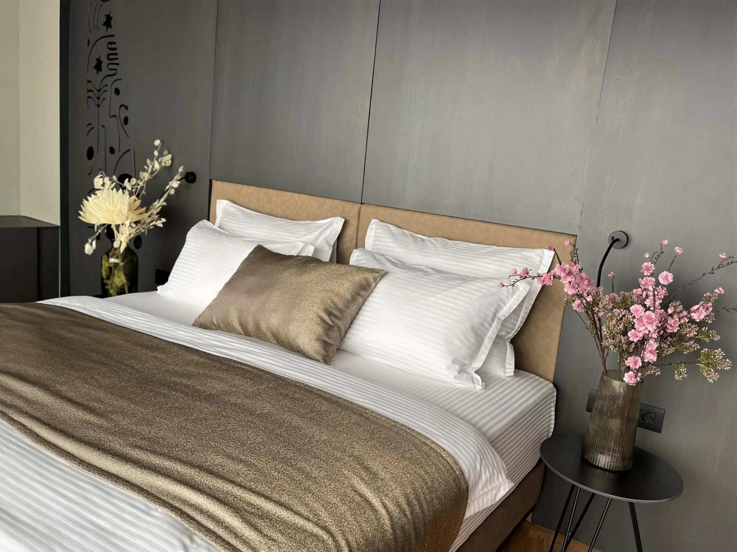 Bed in Arka Art Hotel