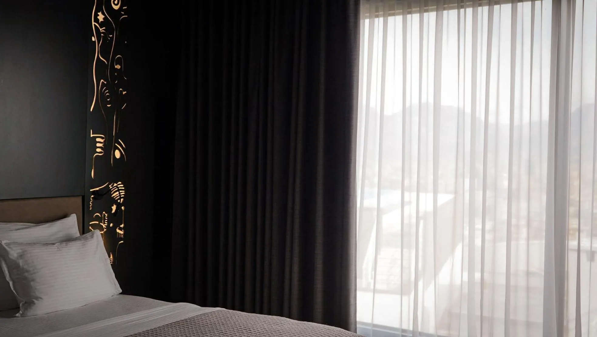 Bed in Arka Art Hotel