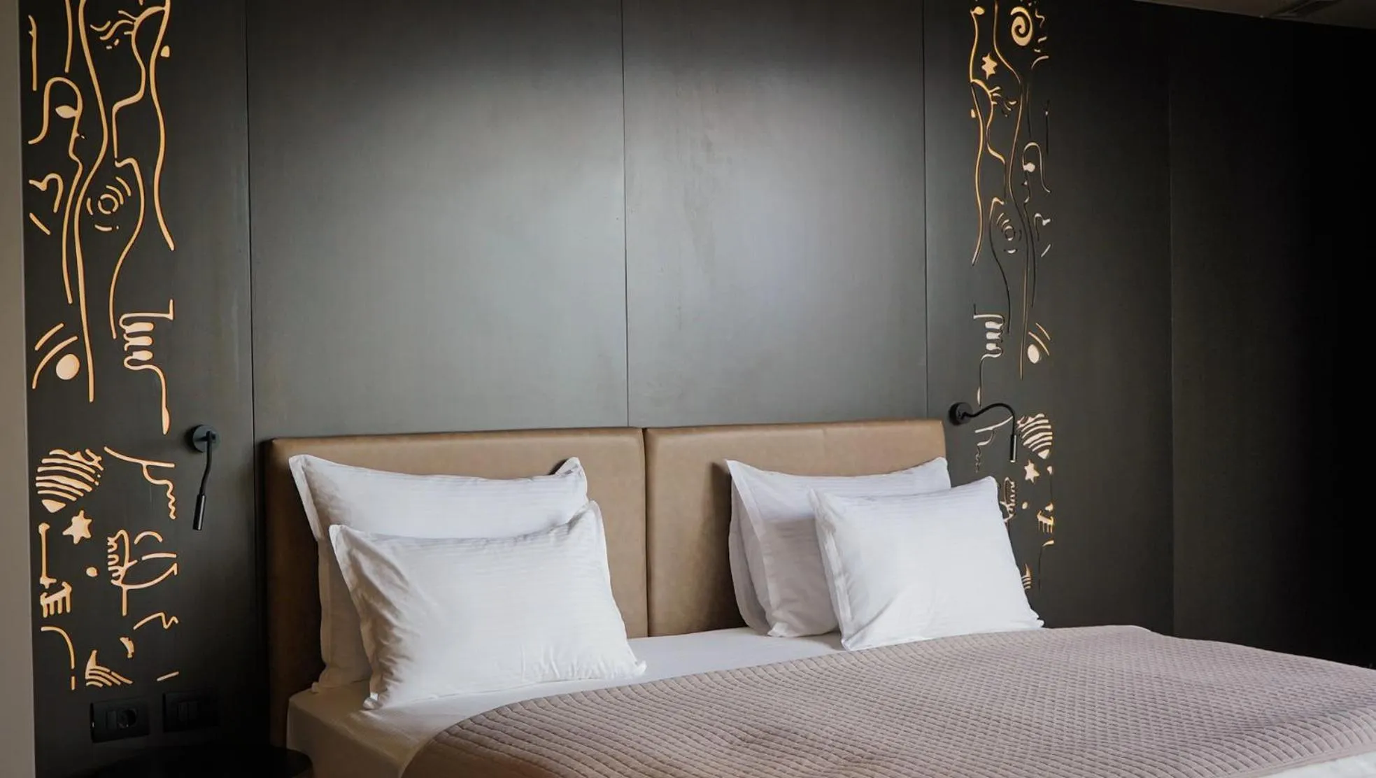 Bed in Arka Art Hotel