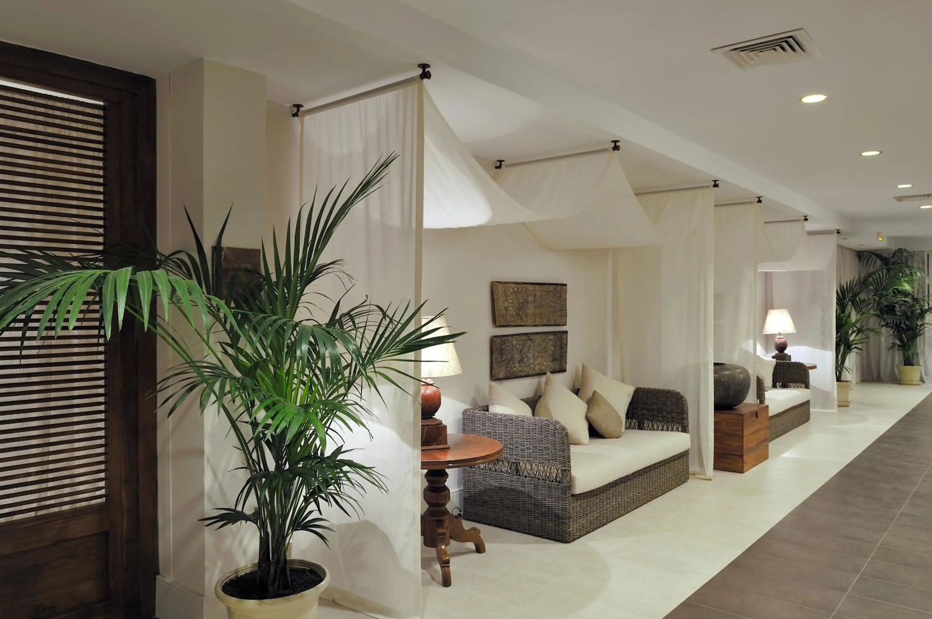 Lobby or reception in Vincci Resort Costa Golf