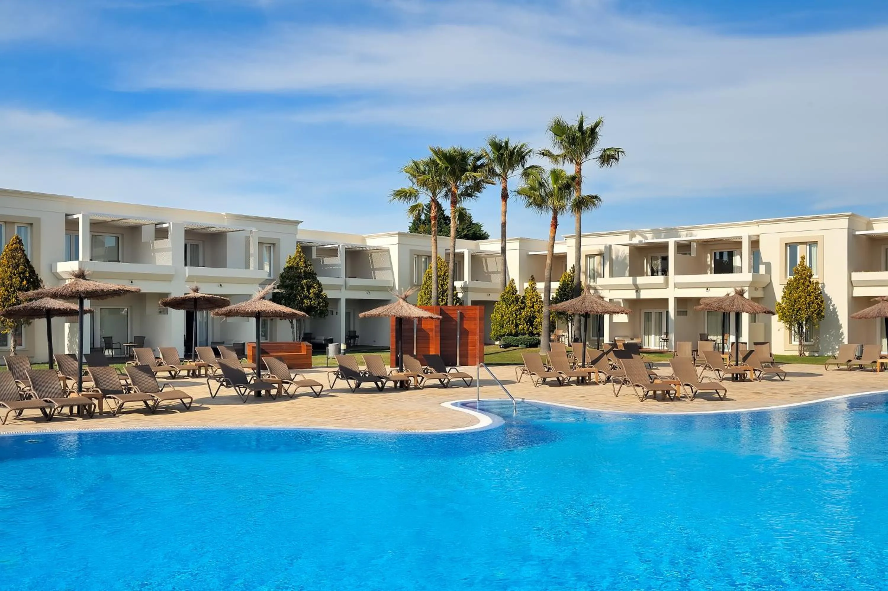 Facade/entrance in Vincci Resort Costa Golf