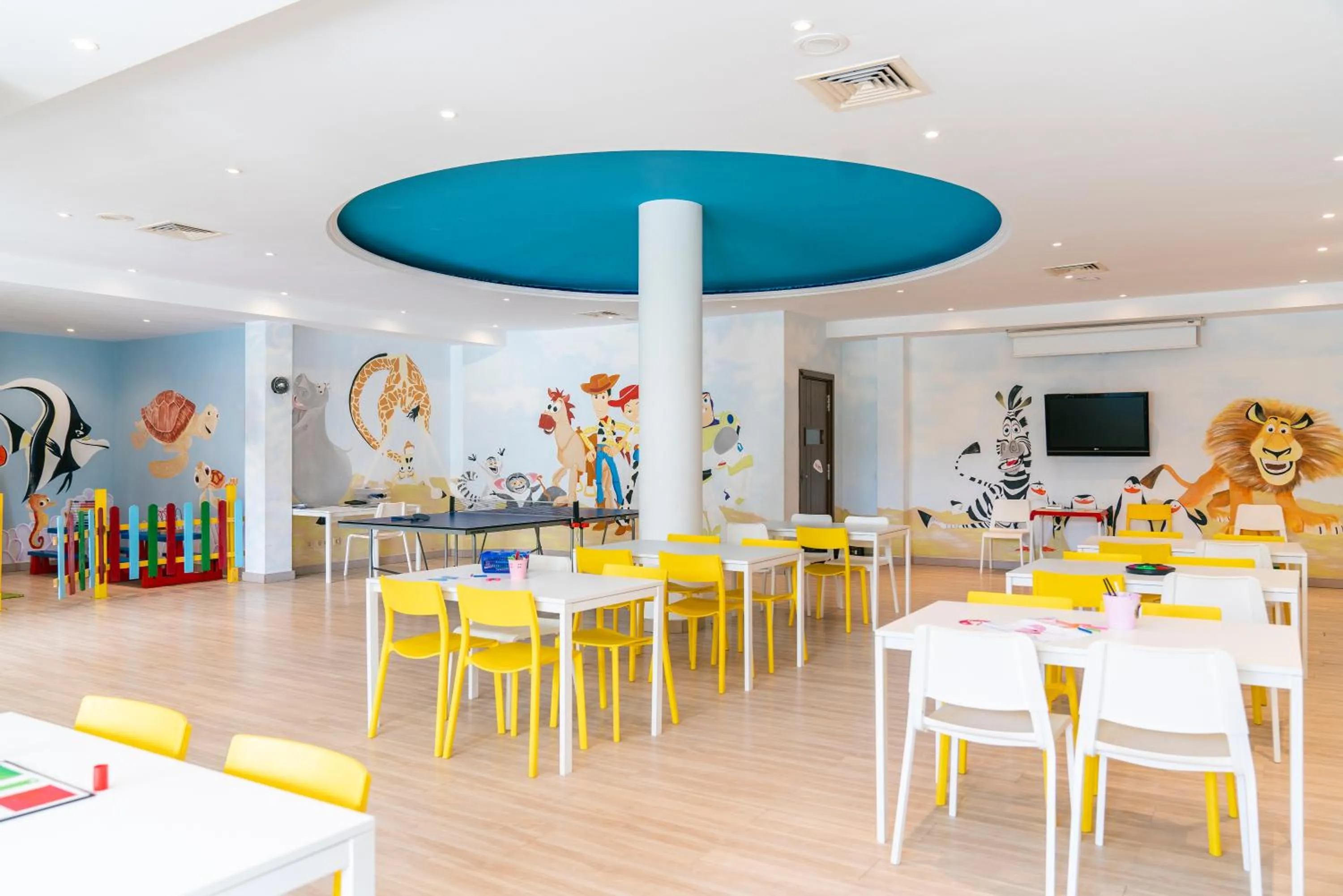 Game Room in Vincci Resort Costa Golf