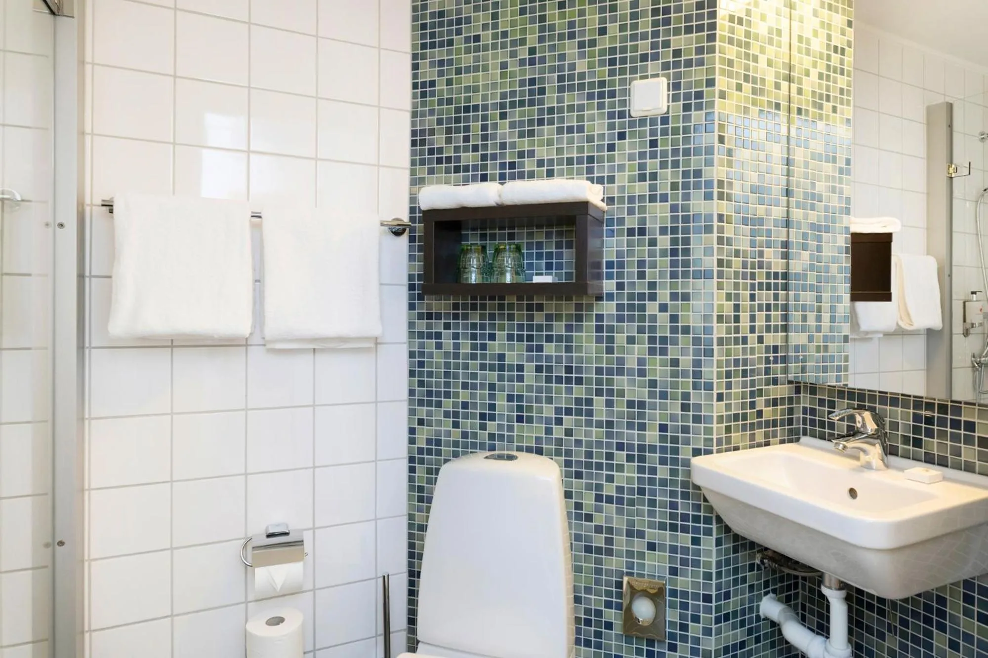 Shower in Good Morning+ Göteborg City