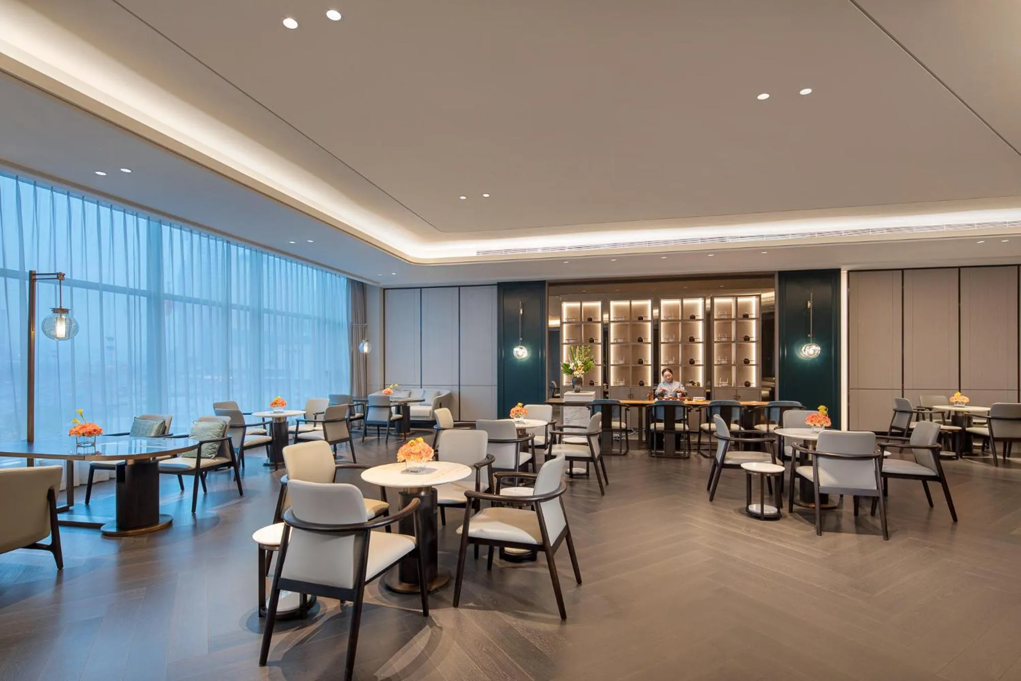 Restaurant/places to eat in Hualuxe Leshan, an IHG Hotel