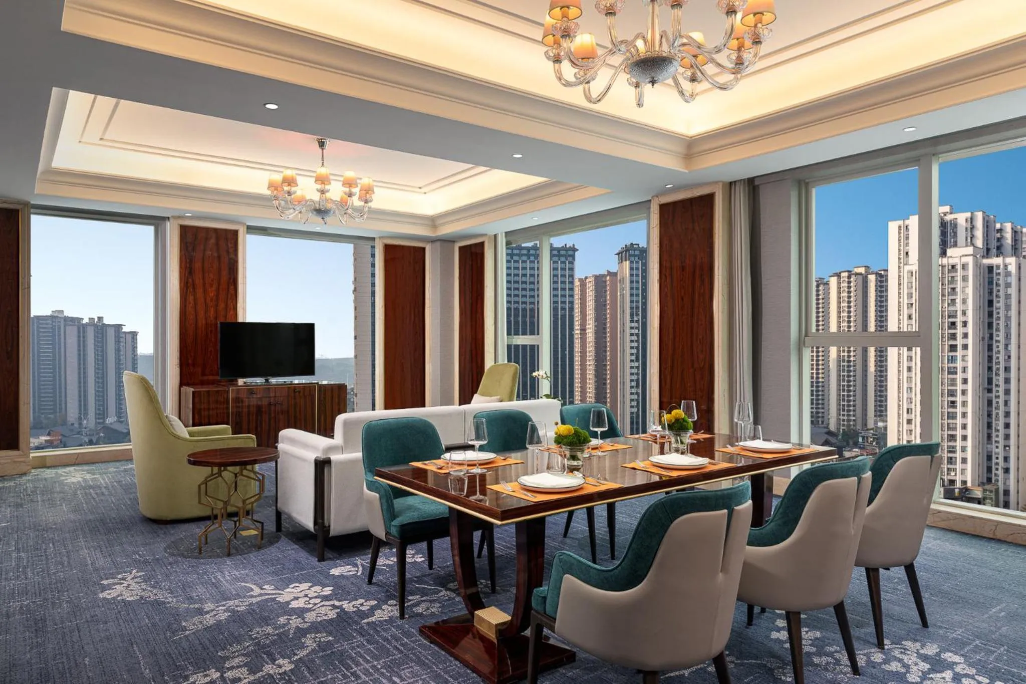 Photo of the whole room in Hualuxe Leshan, an IHG Hotel