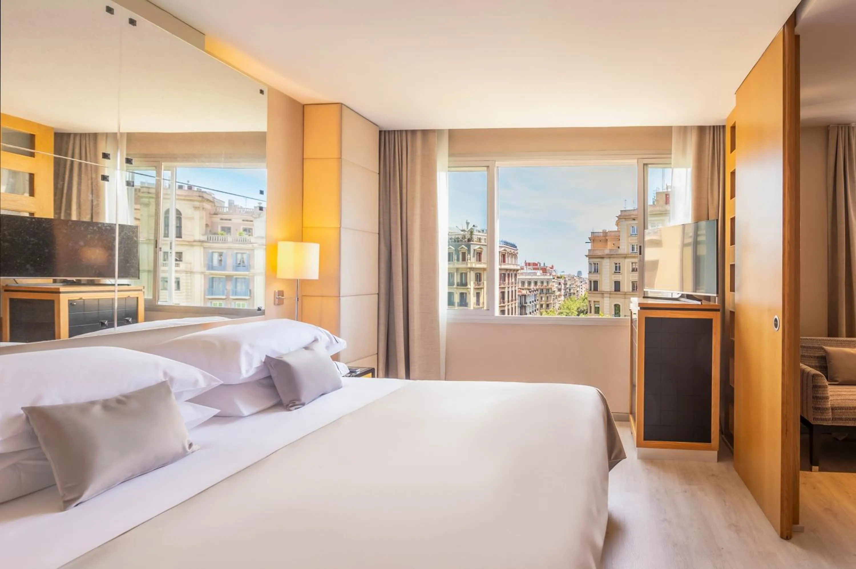 City view, Bed in Hesperia Barcelona Presidente