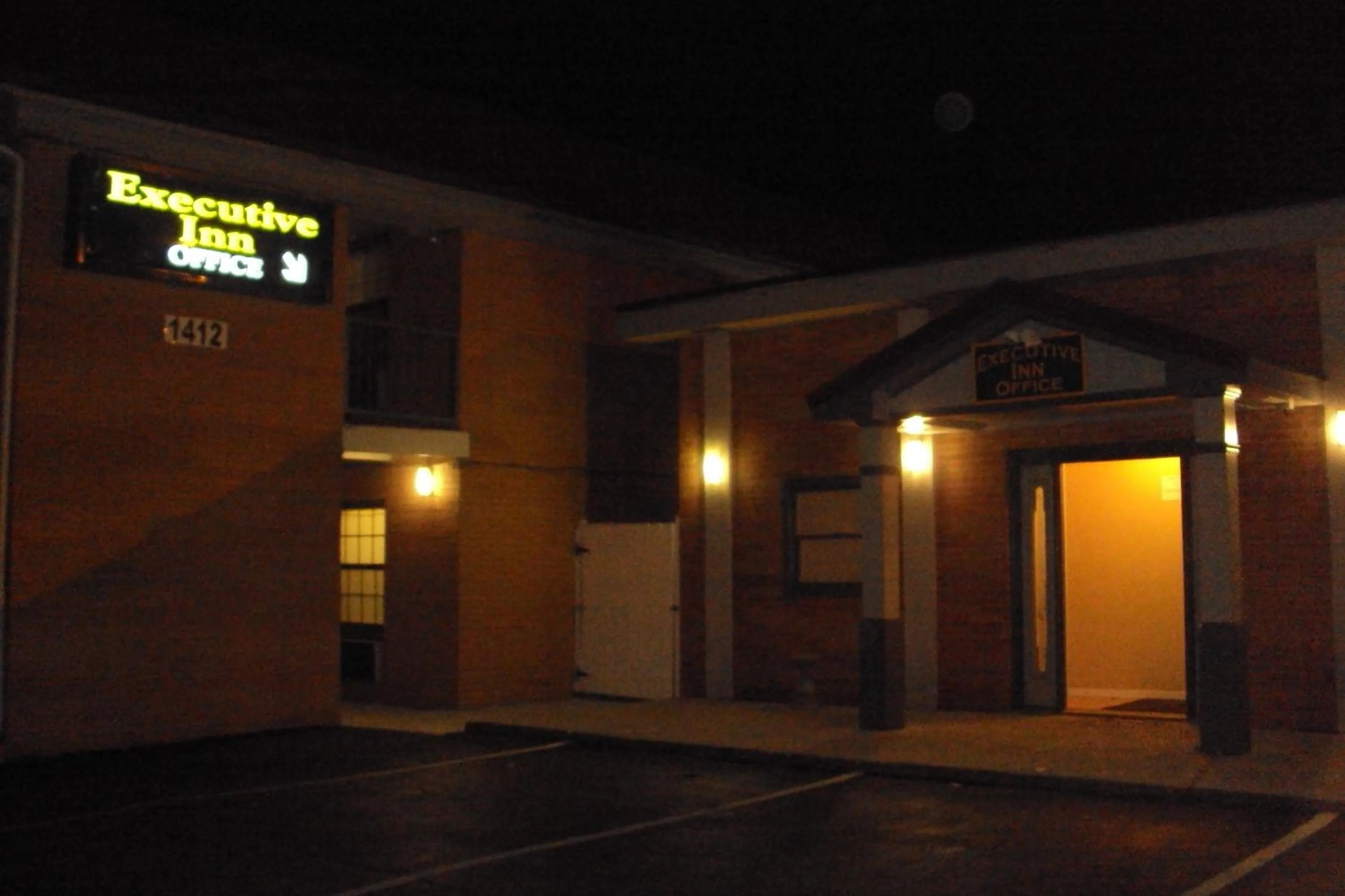 Property building in Executive Inn