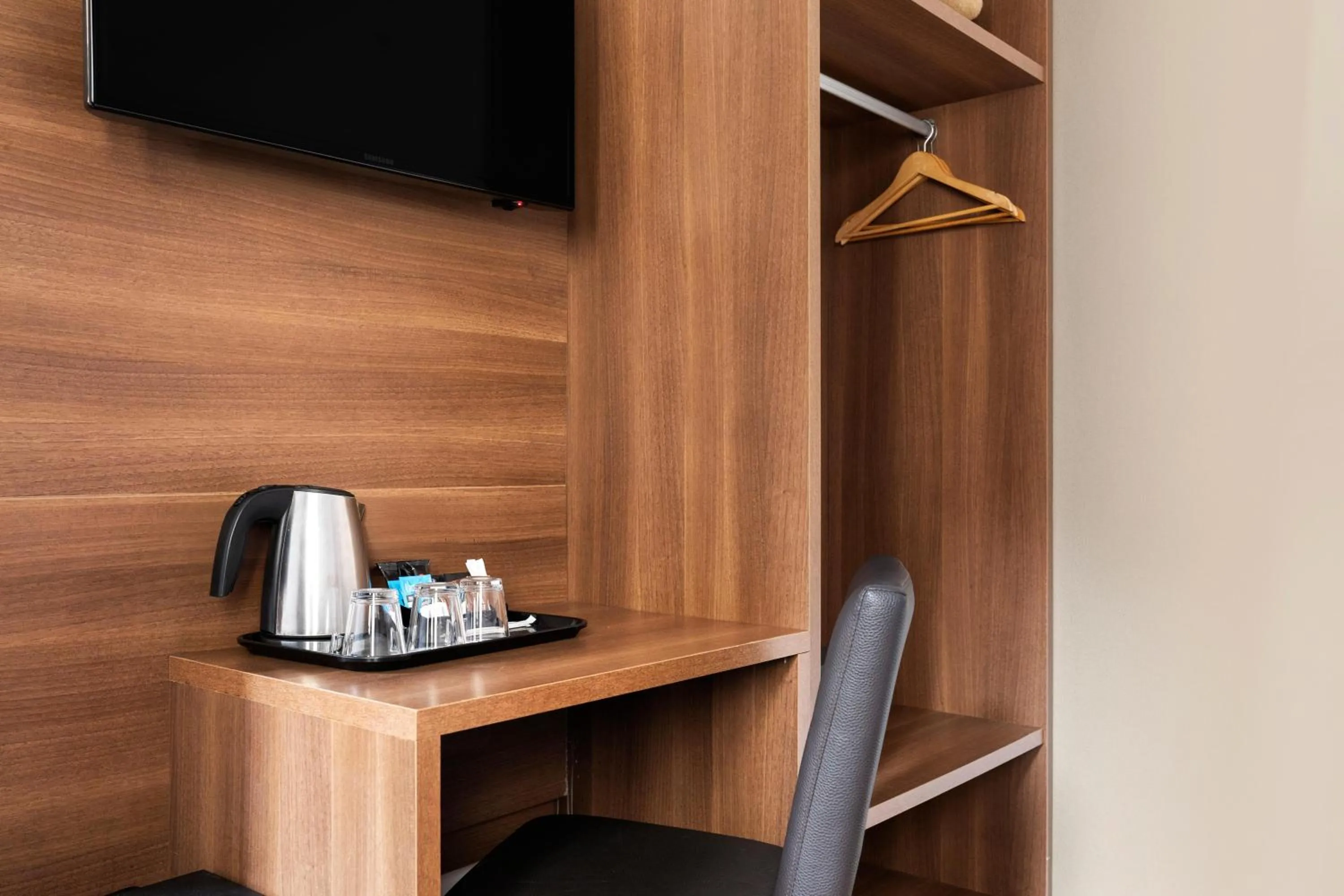 Coffee/tea facilities in Hotel Best Auto Hogar