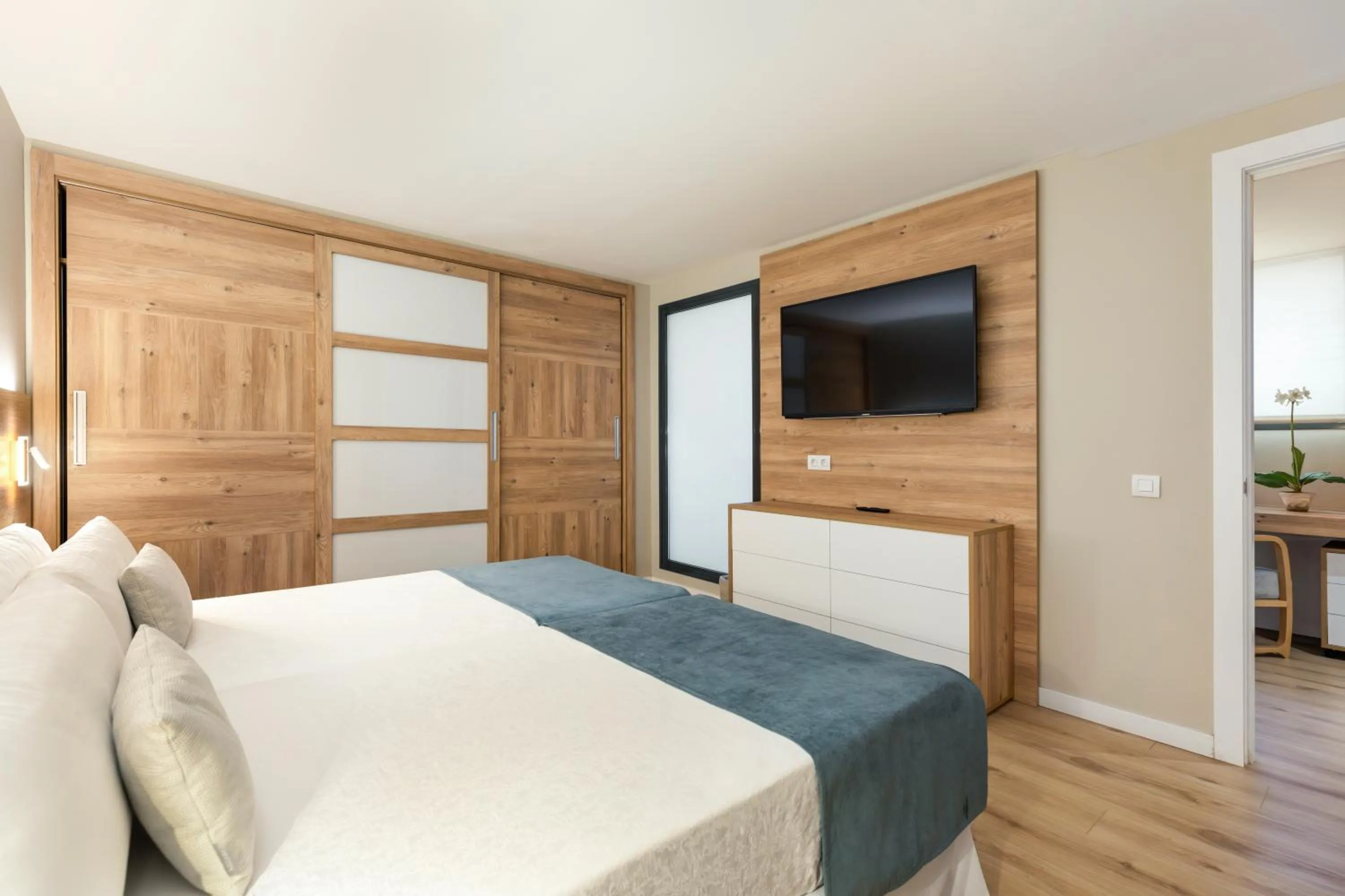 Bedroom, Bed in Hotel Best Auto Hogar