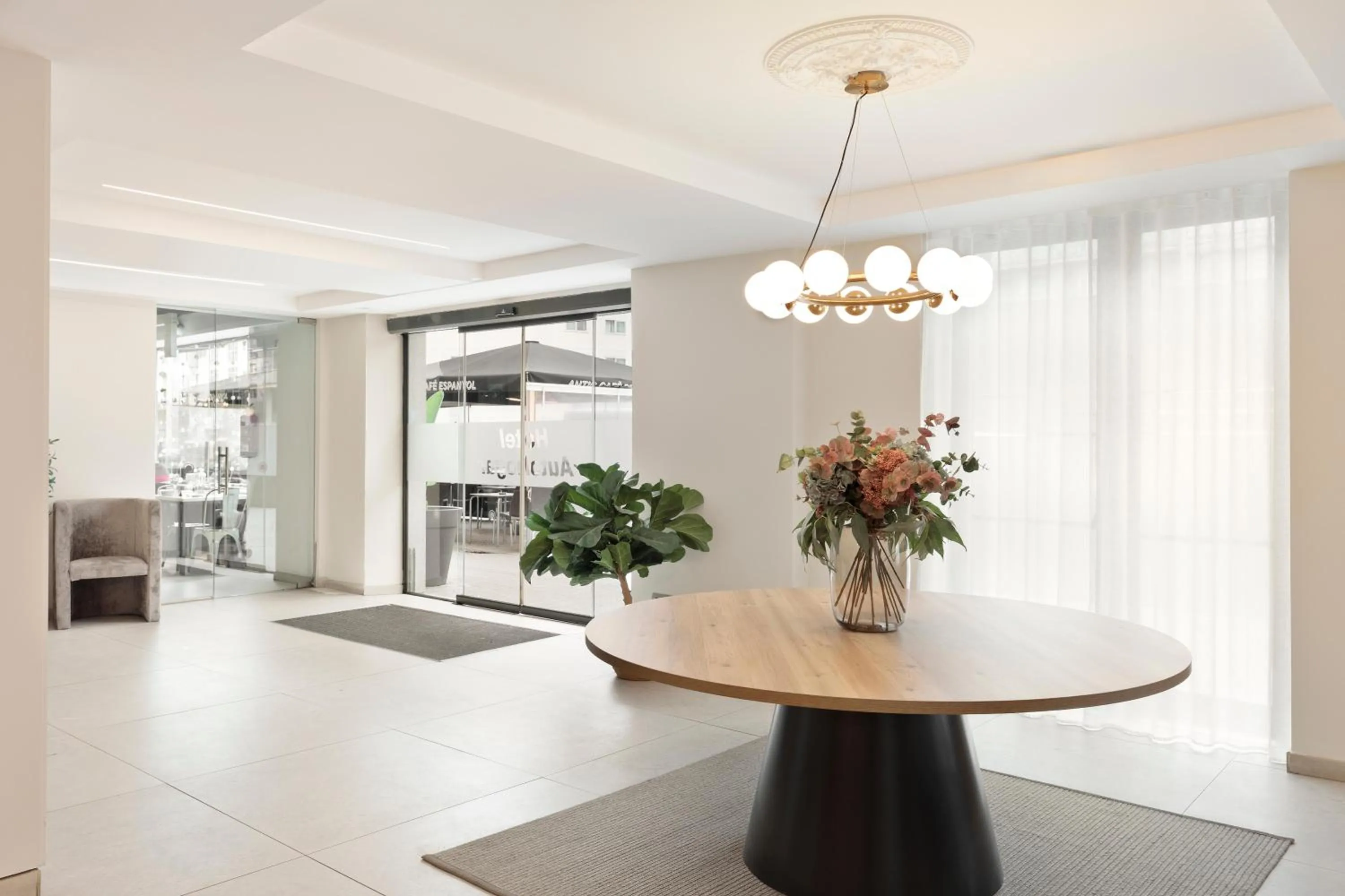 Lobby or reception in Hotel Best Auto Hogar